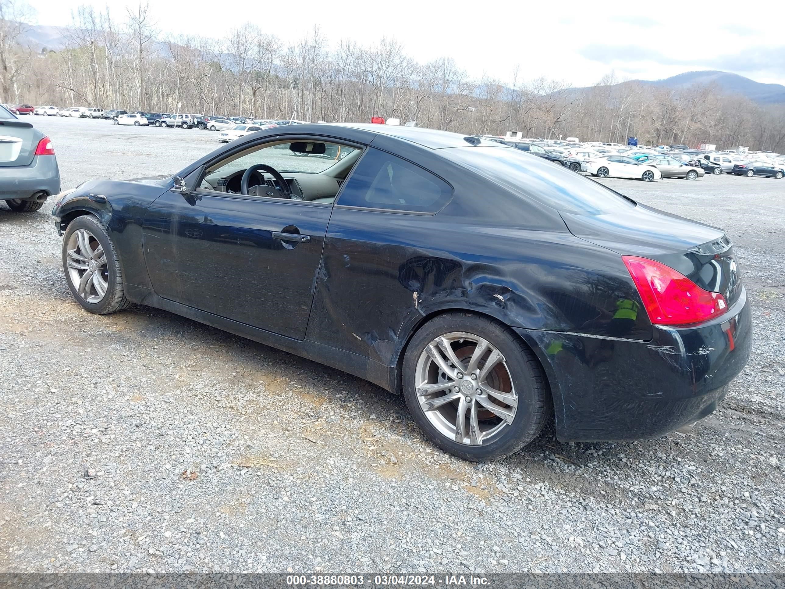 Photo 2 VIN: JNKCV64E18M115877 - INFINITI G 