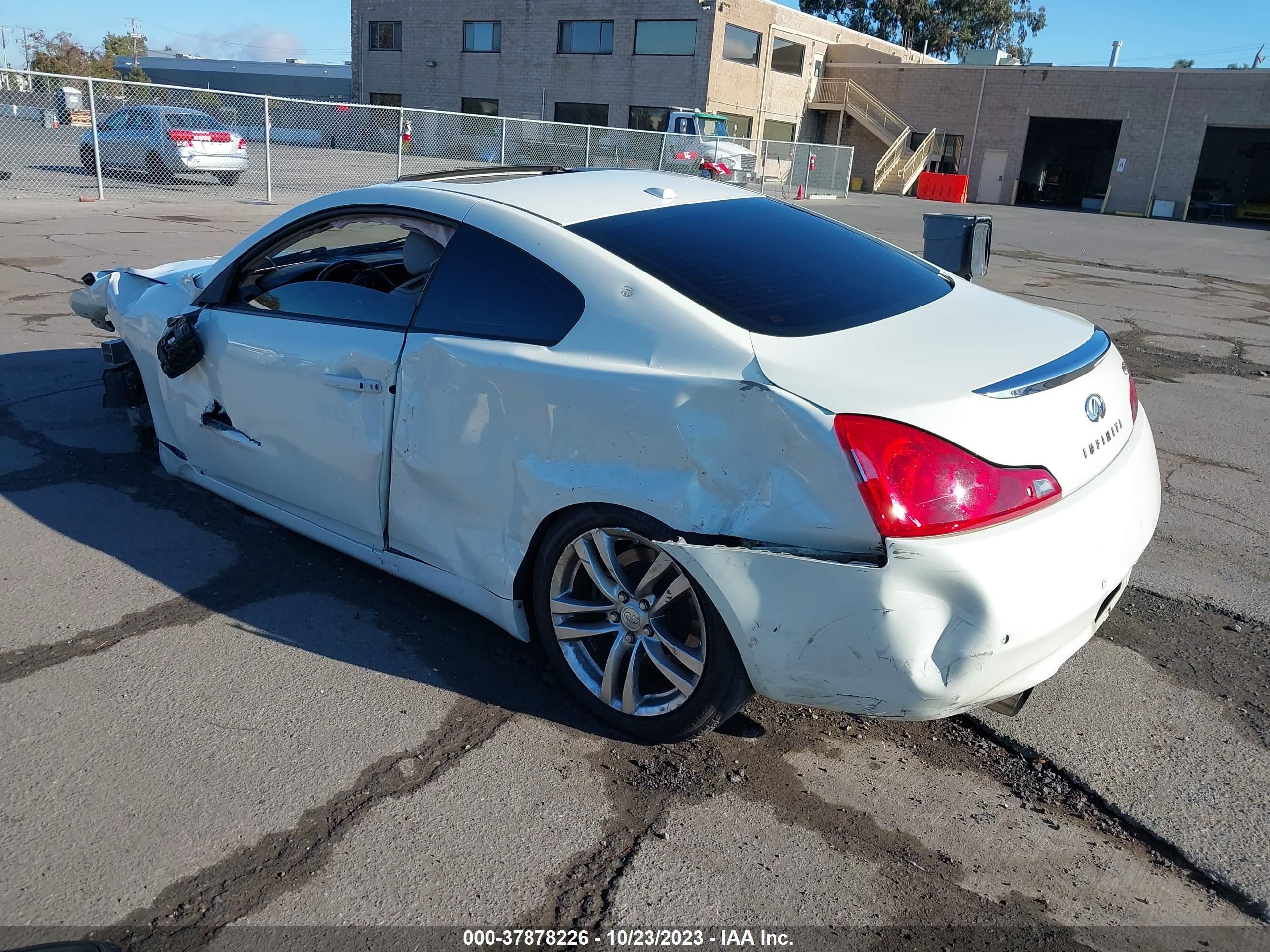 Photo 2 VIN: JNKCV64E18M125227 - INFINITI G 