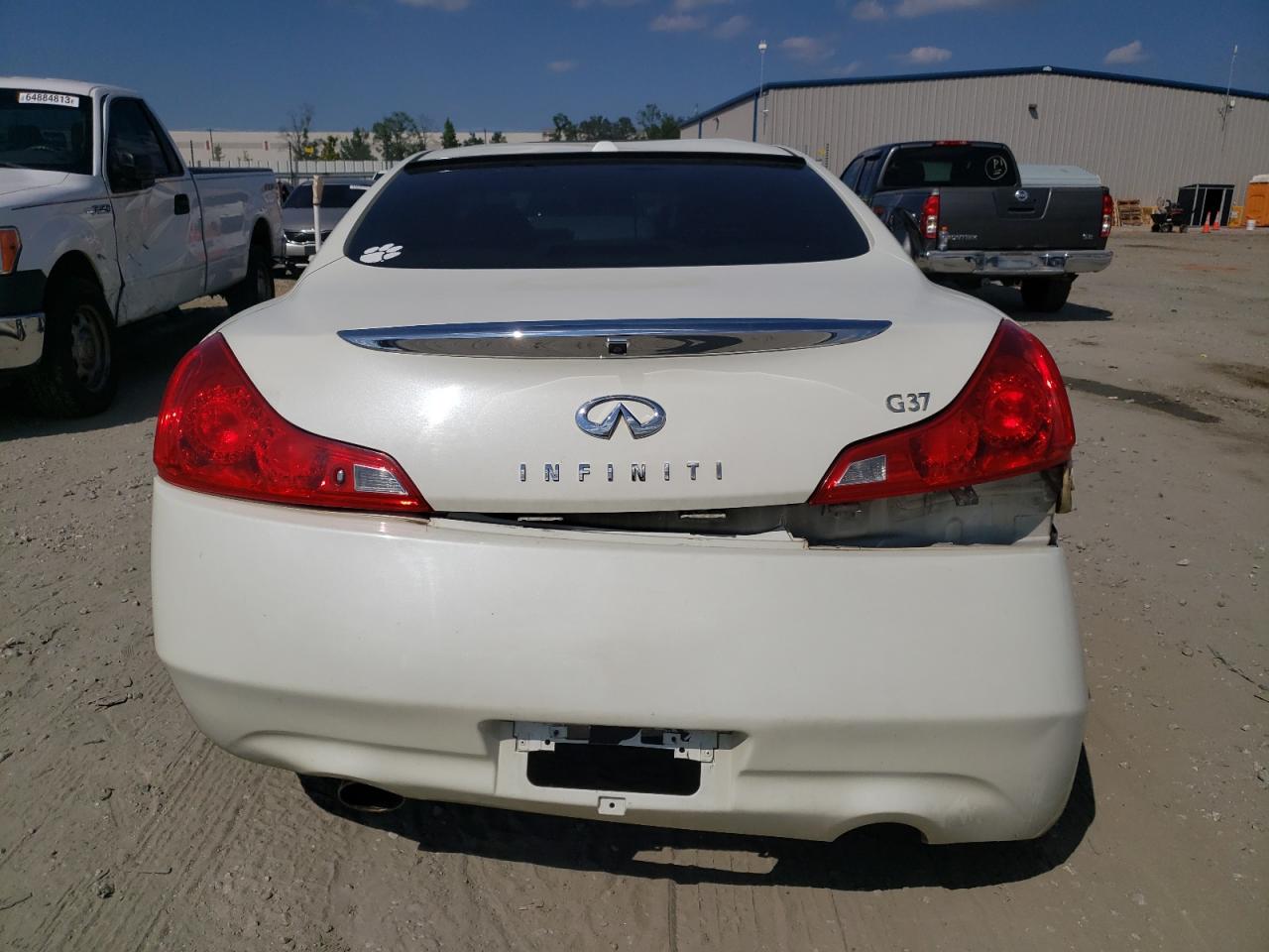 Photo 5 VIN: JNKCV64E28M123406 - INFINITI G 