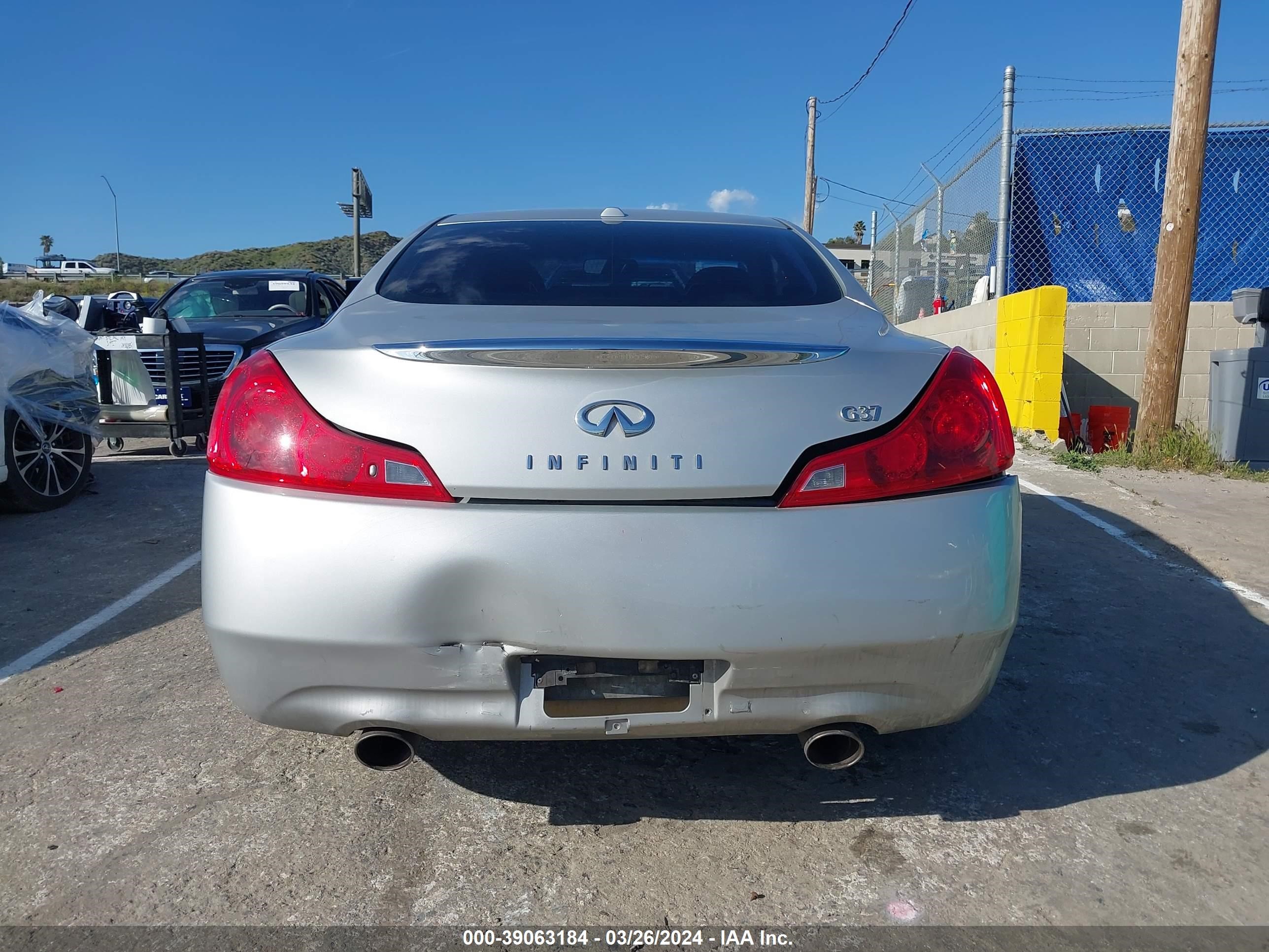 Photo 5 VIN: JNKCV64E29M604886 - INFINITI G 