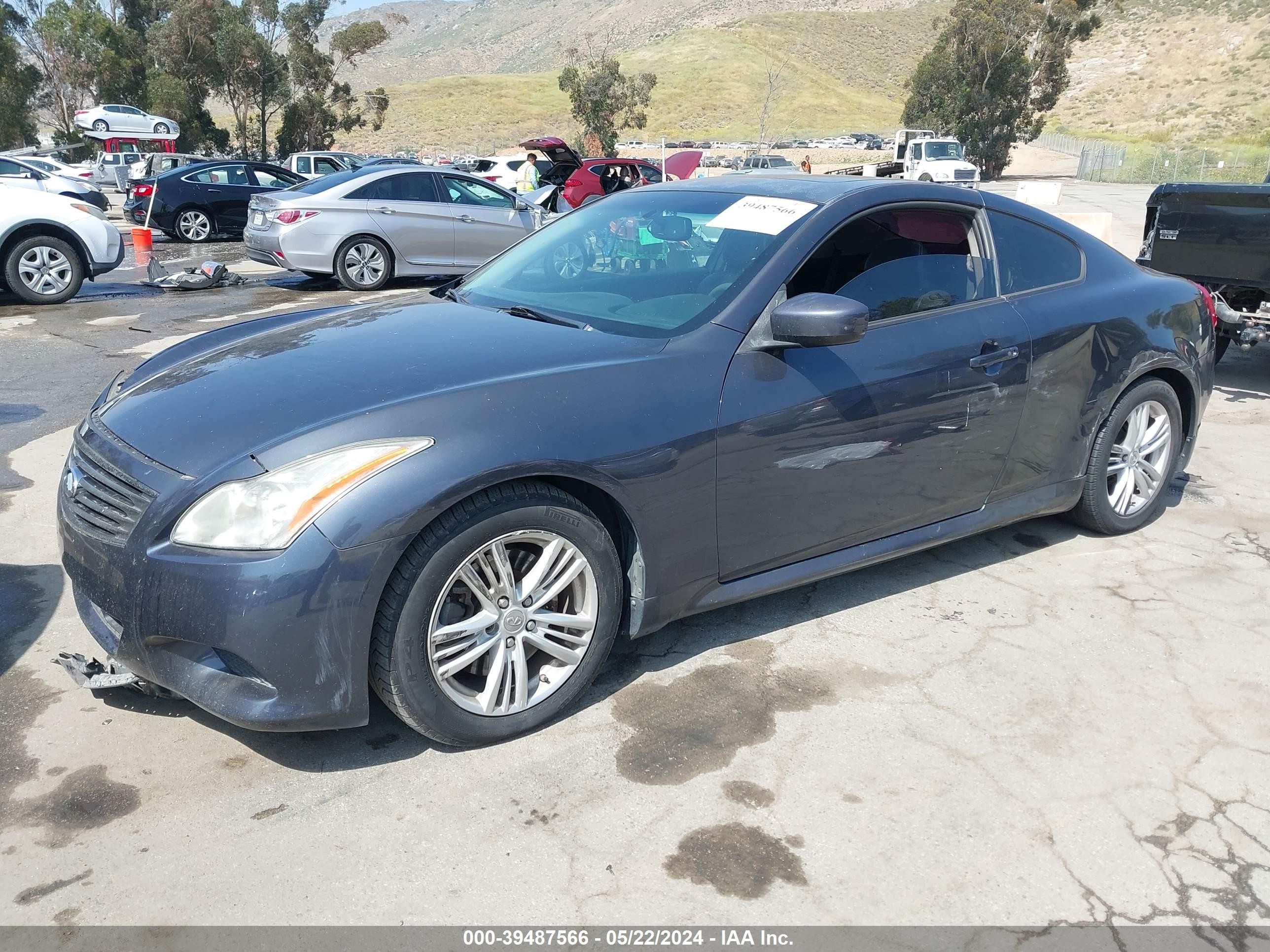 Photo 1 VIN: JNKCV64E38M103603 - INFINITI G 