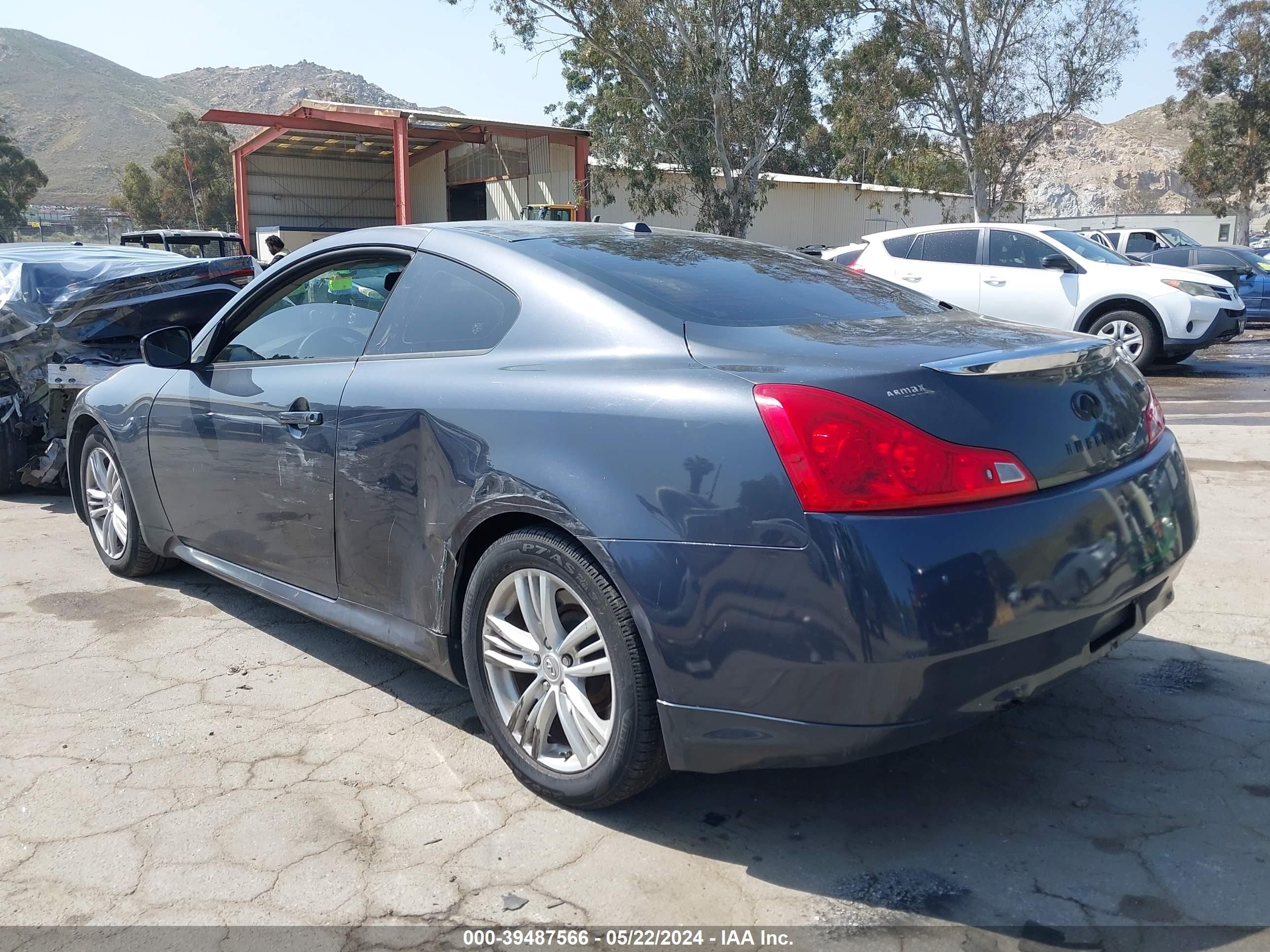 Photo 2 VIN: JNKCV64E38M103603 - INFINITI G 