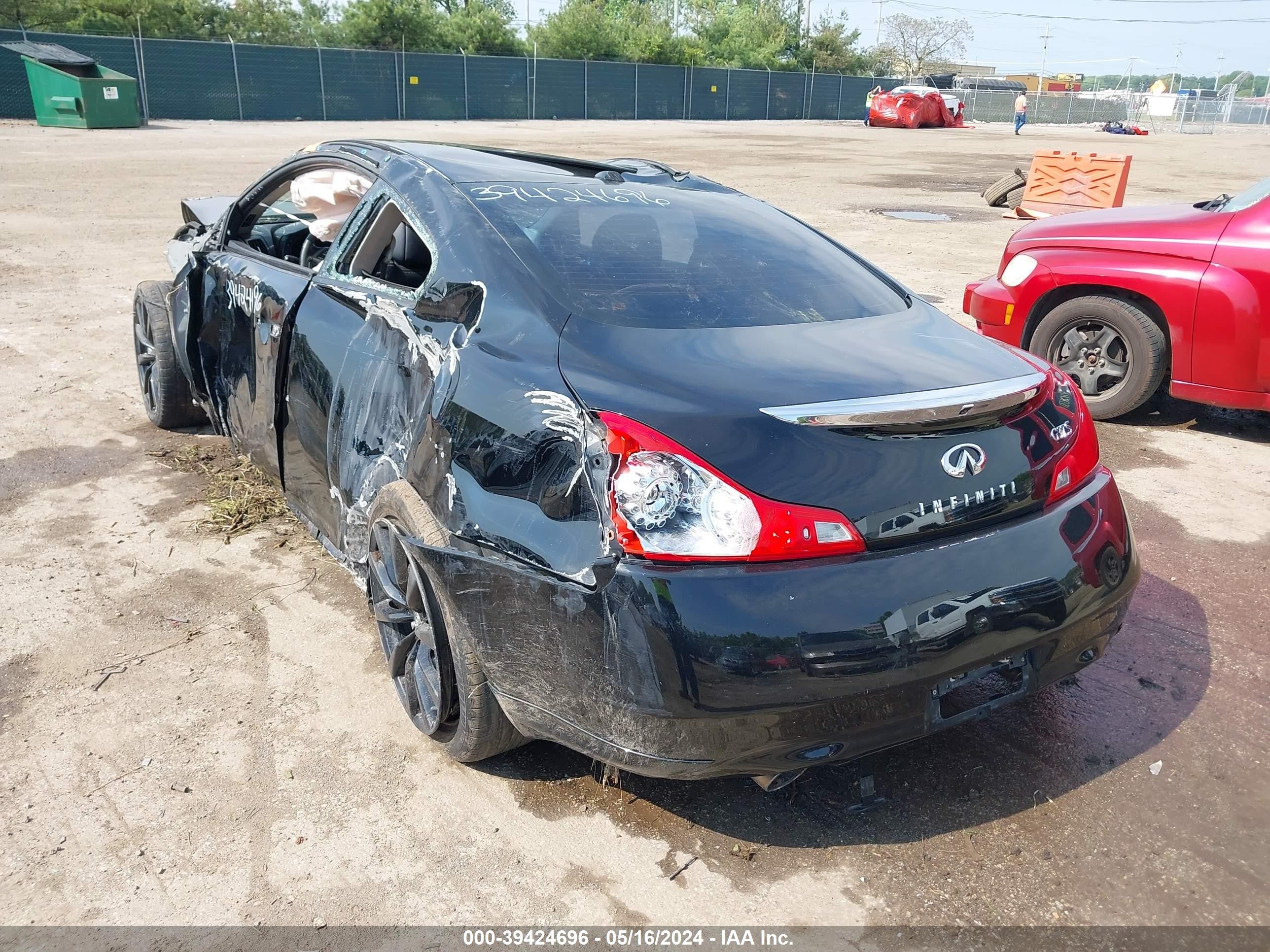 Photo 2 VIN: JNKCV64E38M108302 - INFINITI G 