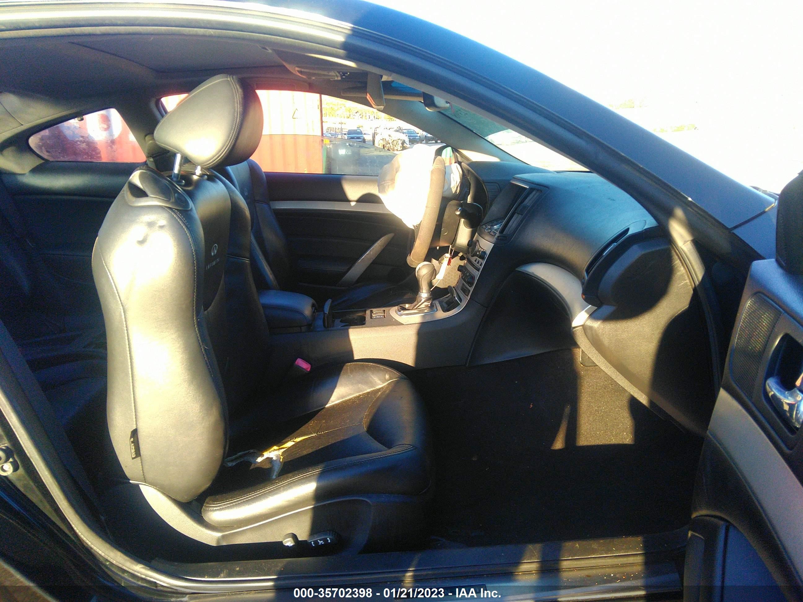 Photo 4 VIN: JNKCV64E38M131336 - INFINITI G 