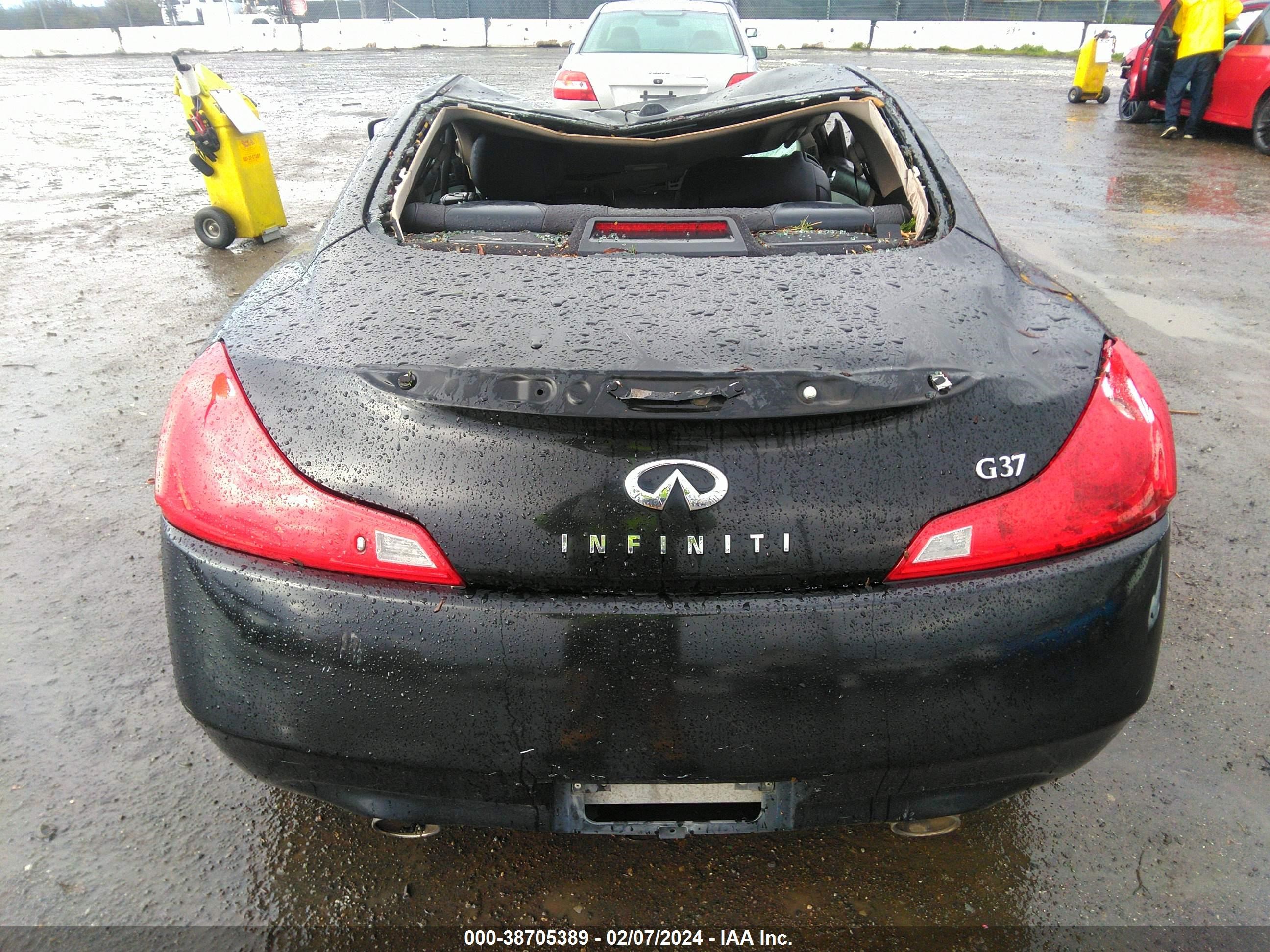 Photo 15 VIN: JNKCV64E39M601138 - INFINITI G 