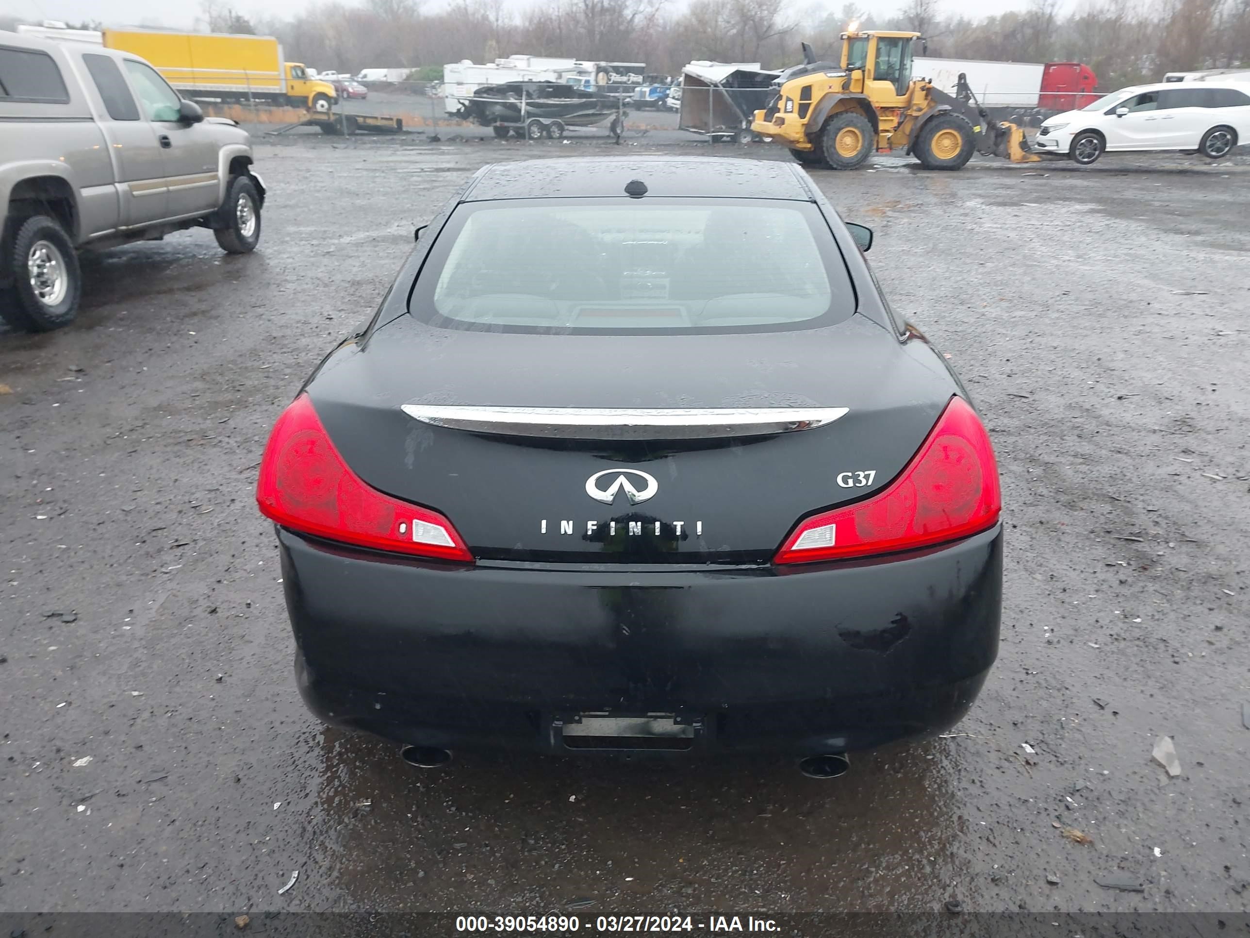 Photo 16 VIN: JNKCV64E48M104677 - INFINITI G 