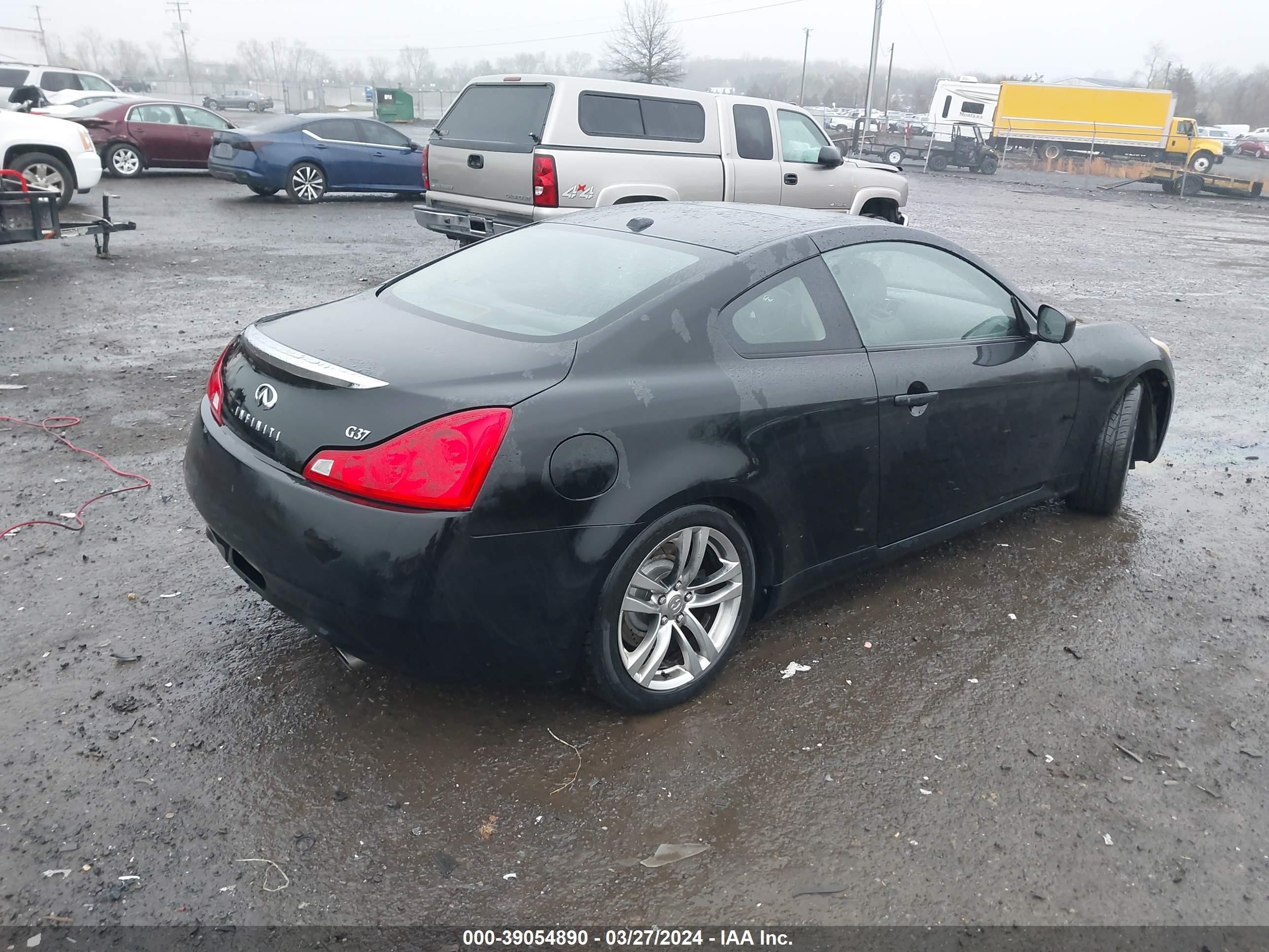 Photo 3 VIN: JNKCV64E48M104677 - INFINITI G 