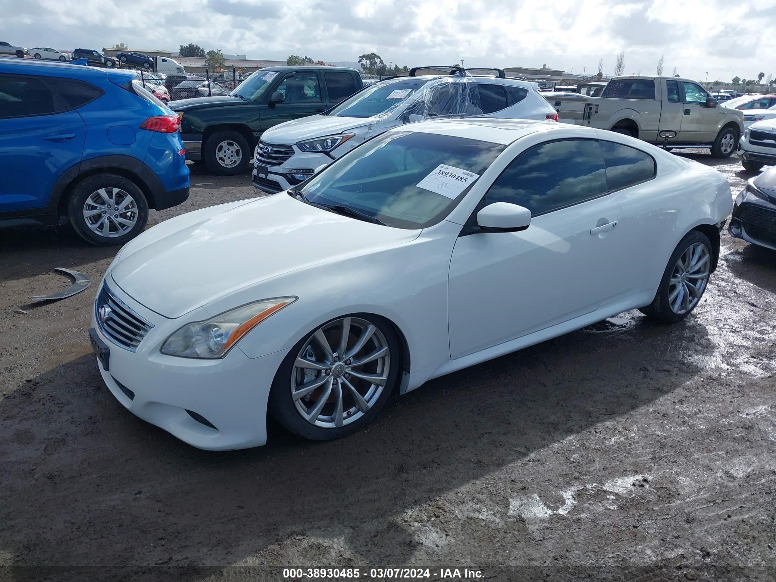 Photo 1 VIN: JNKCV64E49M603979 - INFINITI G 