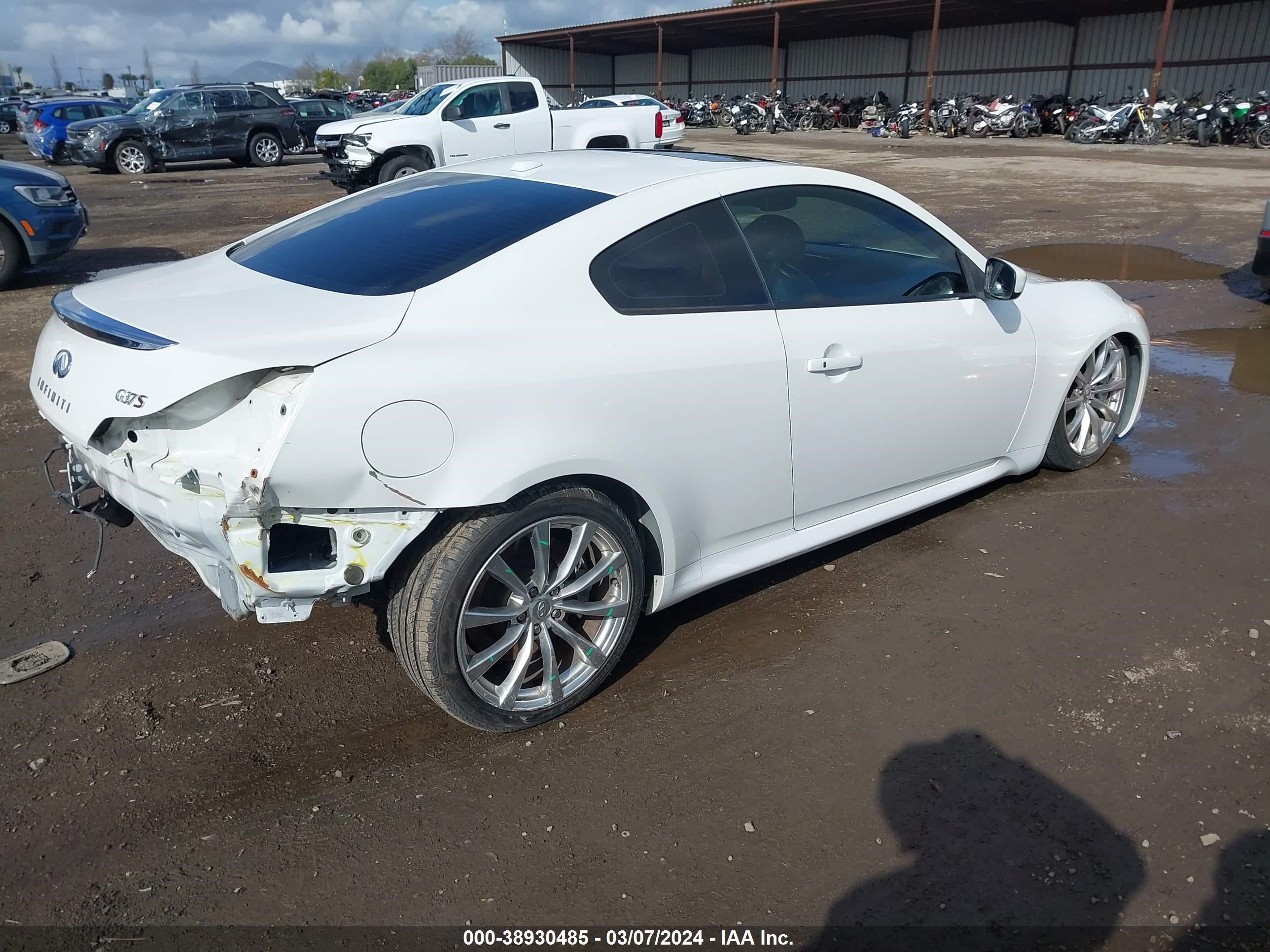 Photo 3 VIN: JNKCV64E49M603979 - INFINITI G 