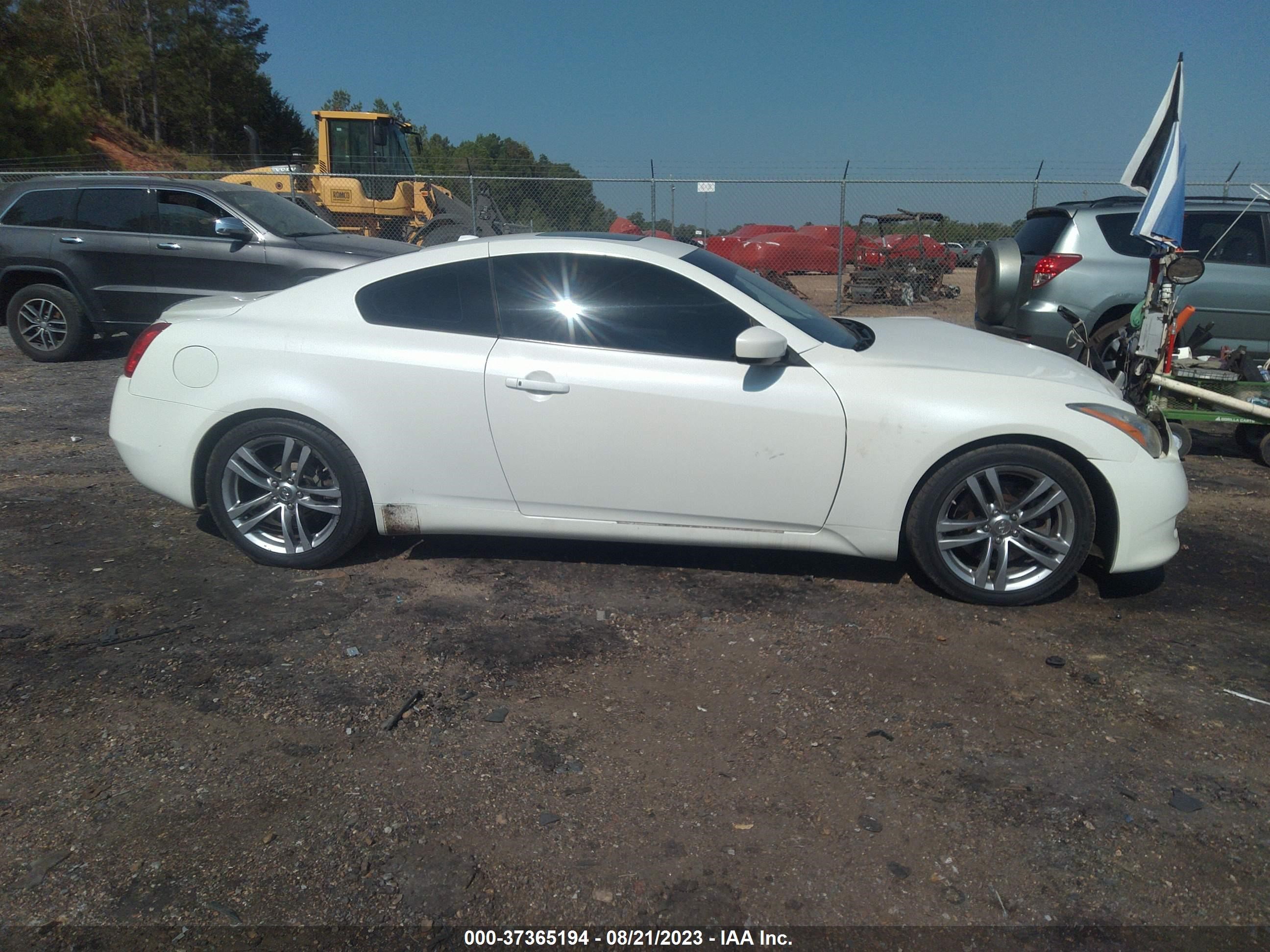 Photo 12 VIN: JNKCV64E58M127448 - INFINITI G 