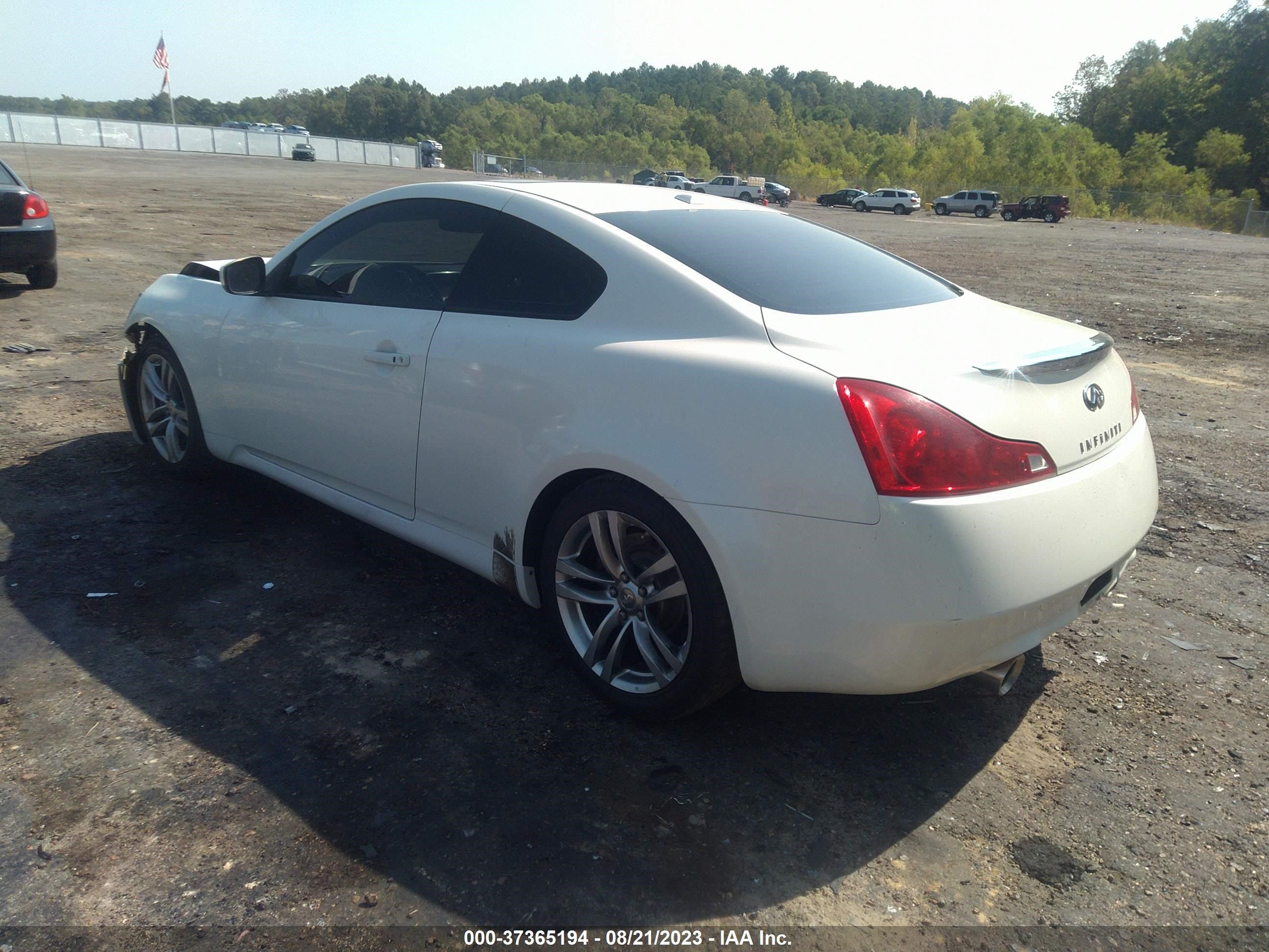 Photo 2 VIN: JNKCV64E58M127448 - INFINITI G 