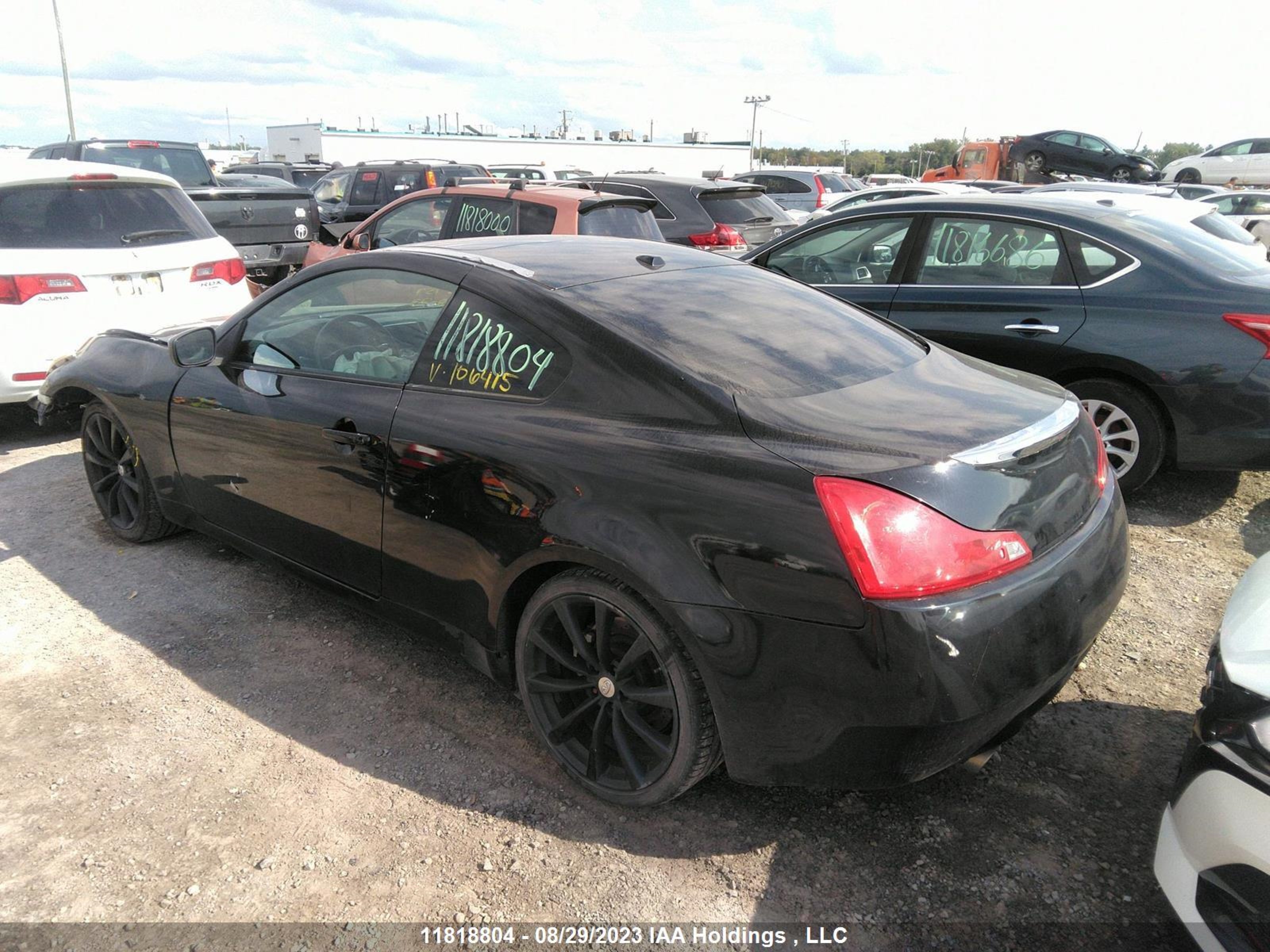 Photo 2 VIN: JNKCV64E68M106415 - INFINITI G 