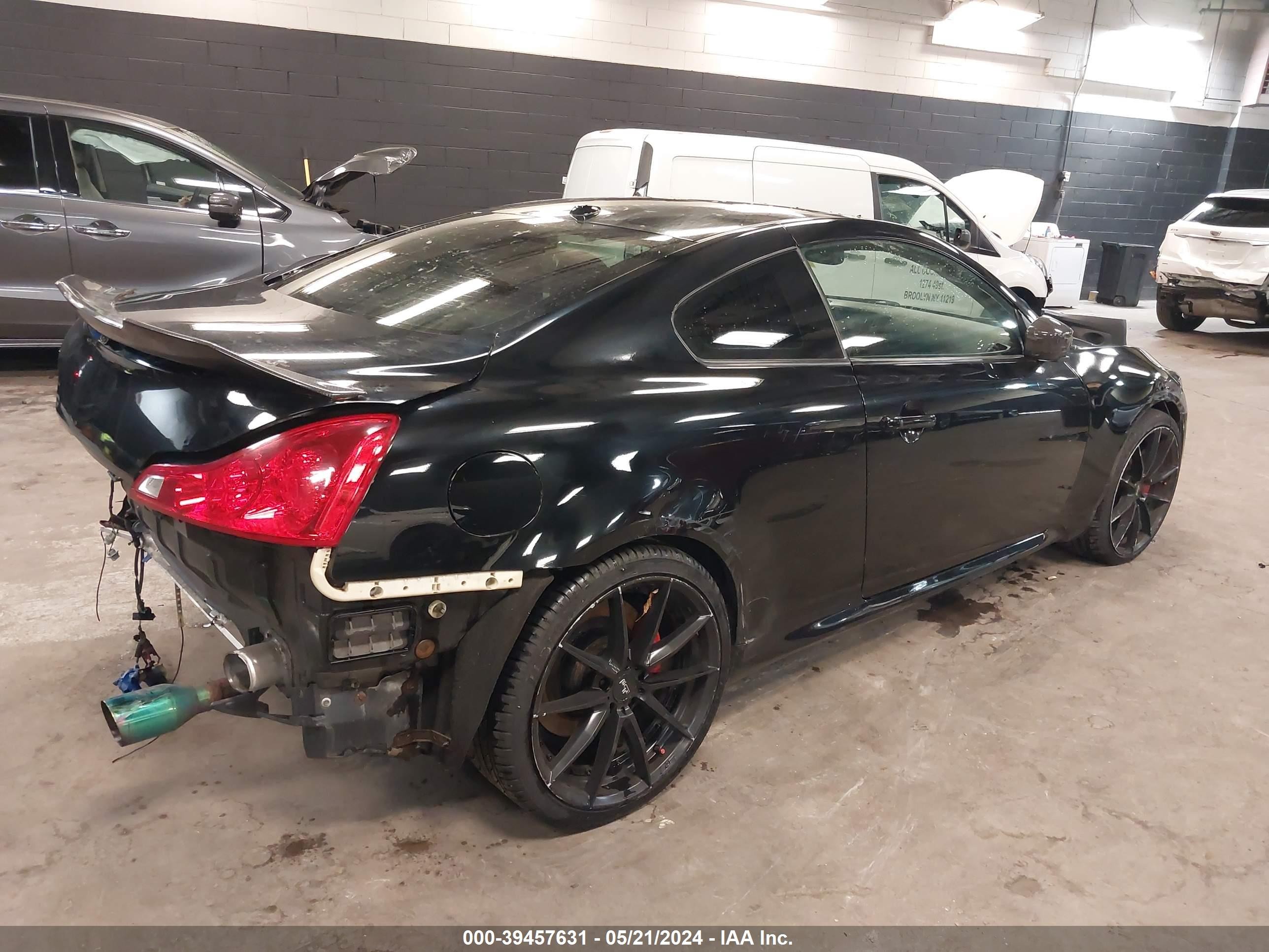 Photo 3 VIN: JNKCV64E68M118256 - INFINITI G 