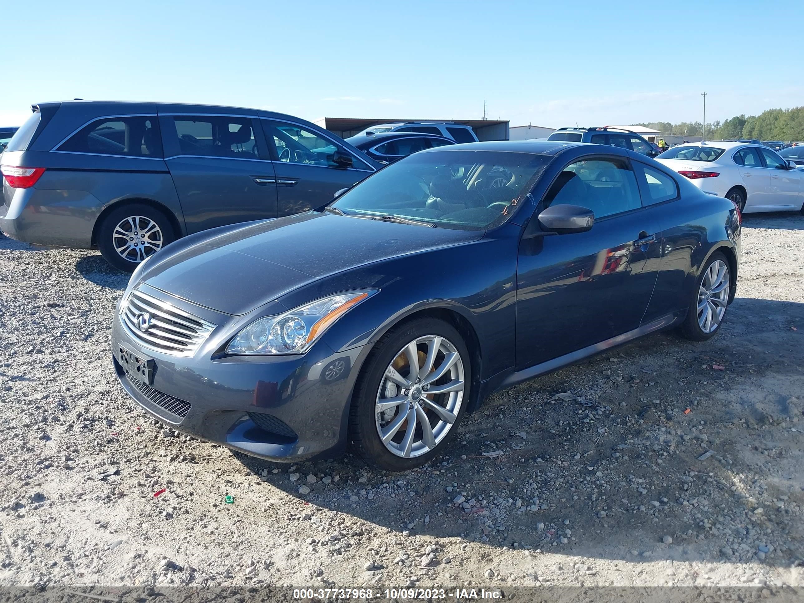 Photo 1 VIN: JNKCV64E68M120153 - INFINITI G 