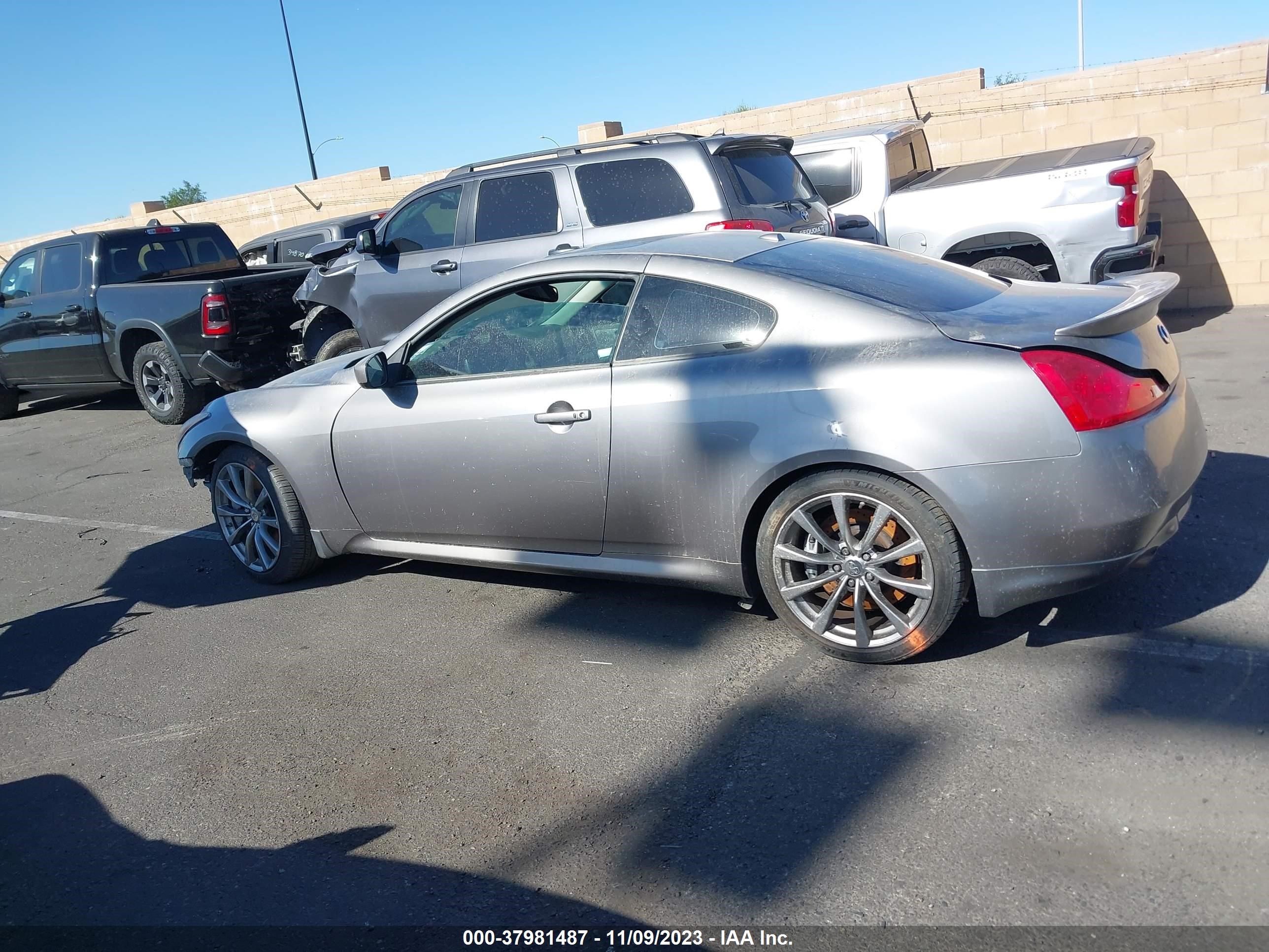 Photo 14 VIN: JNKCV64E68M125630 - INFINITI G 