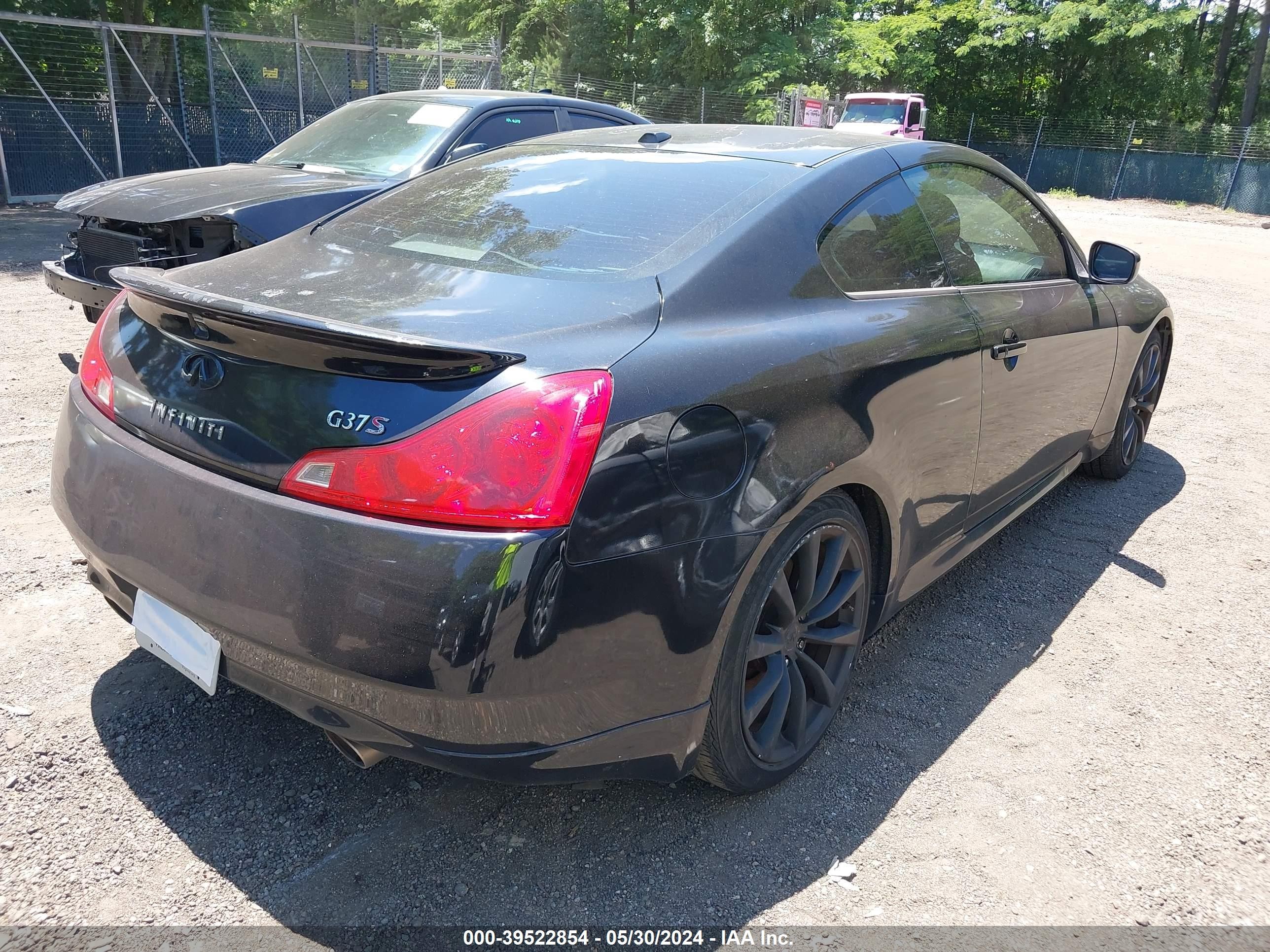 Photo 3 VIN: JNKCV64E78M107413 - INFINITI G 