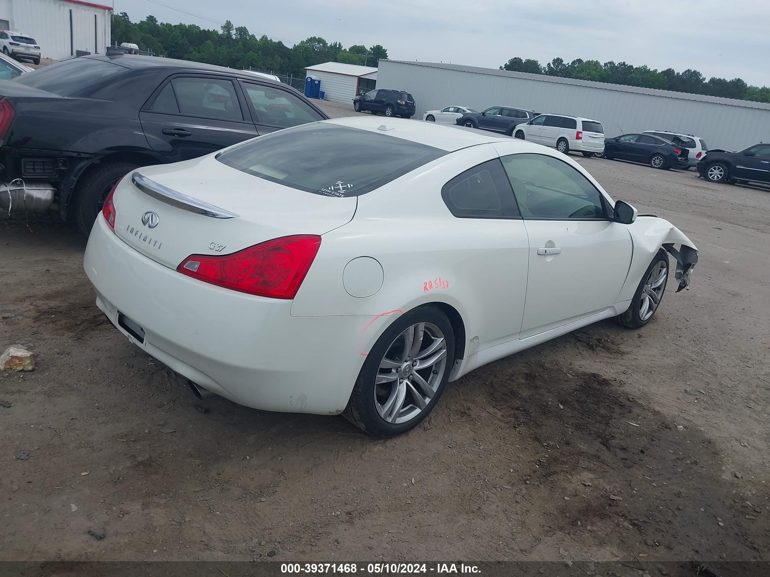 Photo 3 VIN: JNKCV64E78M107573 - INFINITI G 