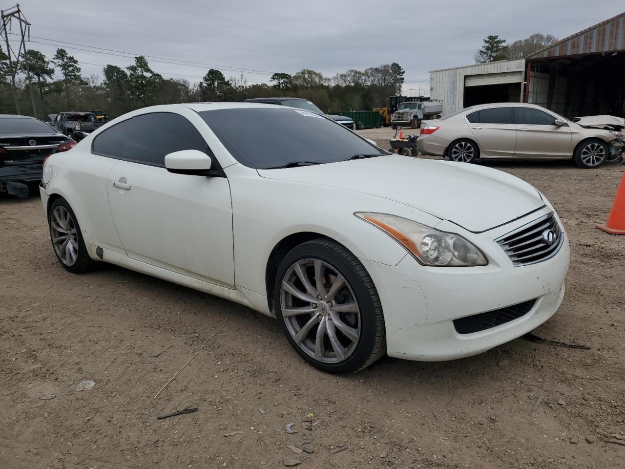 Photo 3 VIN: JNKCV64E88M121112 - INFINITI G 