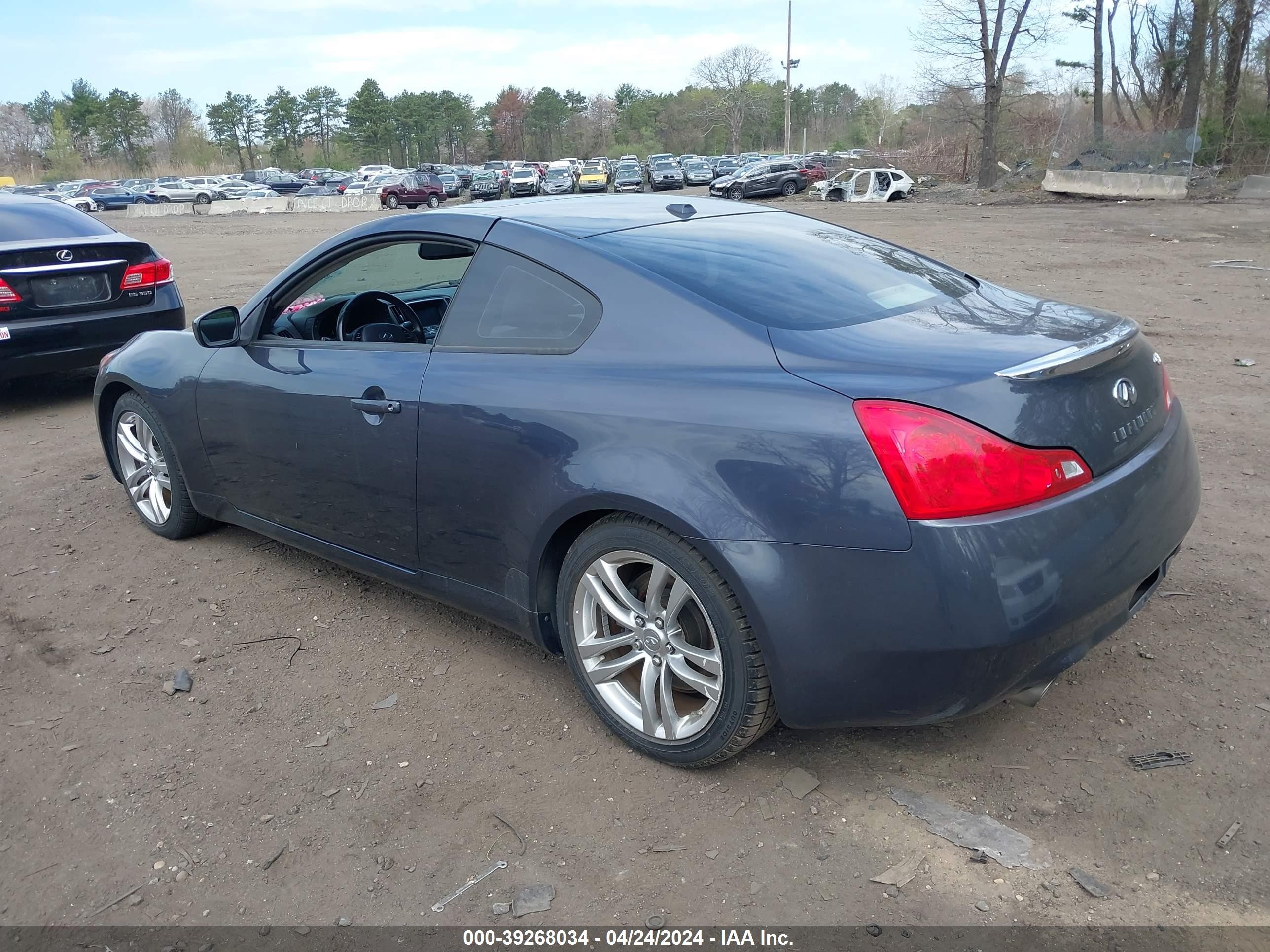 Photo 2 VIN: JNKCV64E89M607338 - INFINITI G 