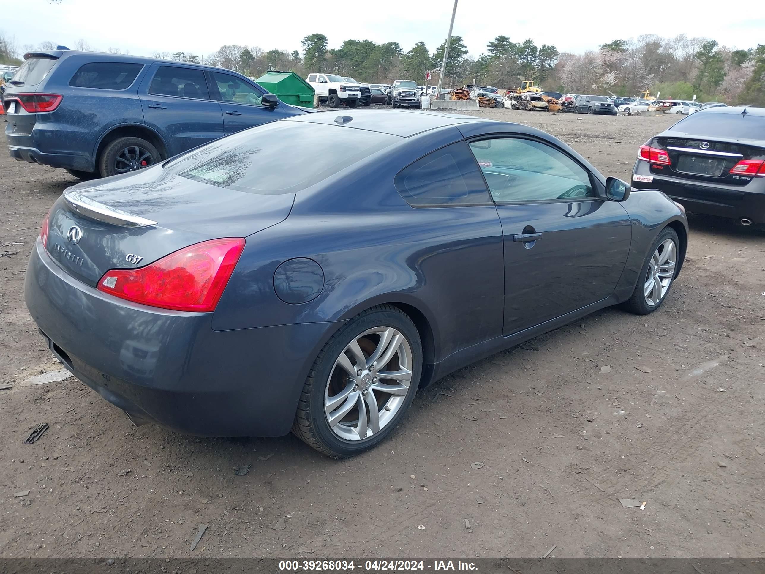 Photo 3 VIN: JNKCV64E89M607338 - INFINITI G 