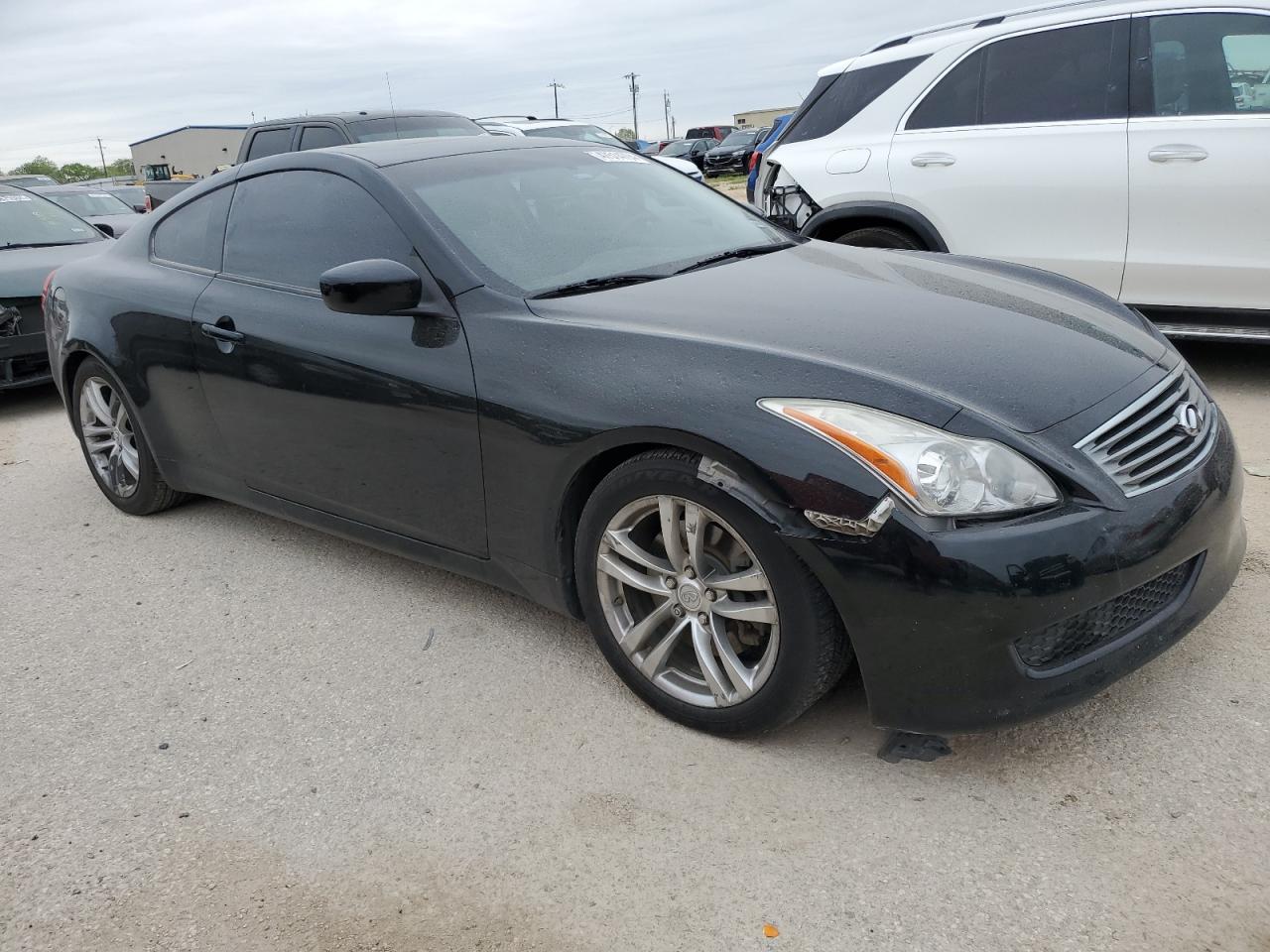 Photo 3 VIN: JNKCV64E98M101872 - INFINITI G 