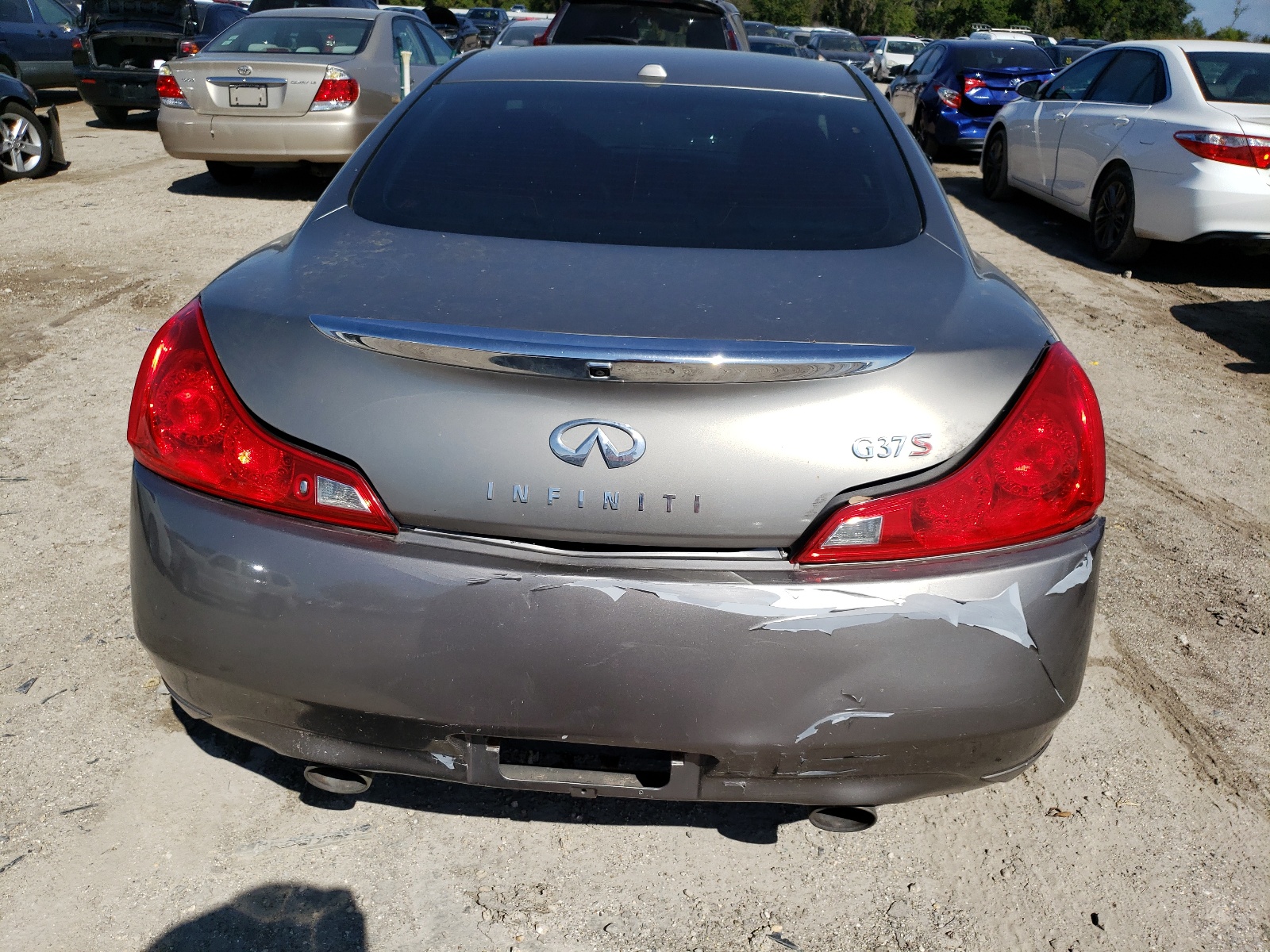 Photo 8 VIN: JNKCV64E98M106196 - INFINITI G 