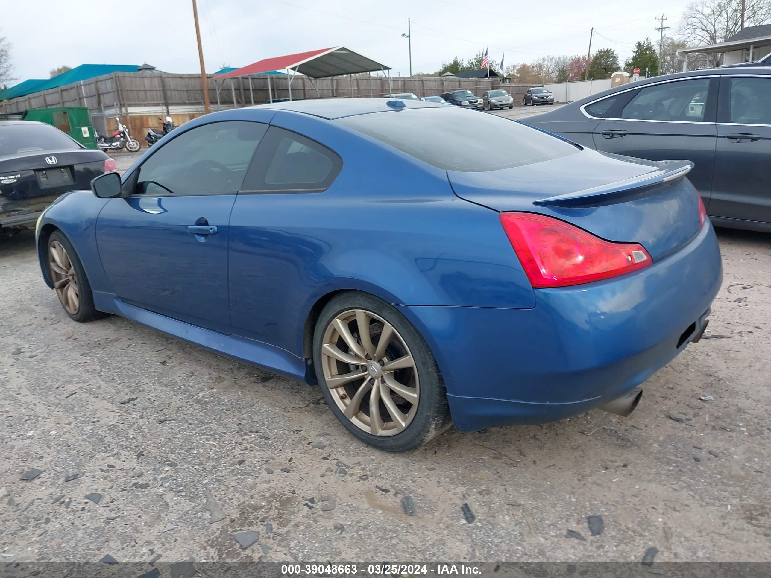 Photo 3 VIN: JNKCV64E98M107476 - INFINITI G 