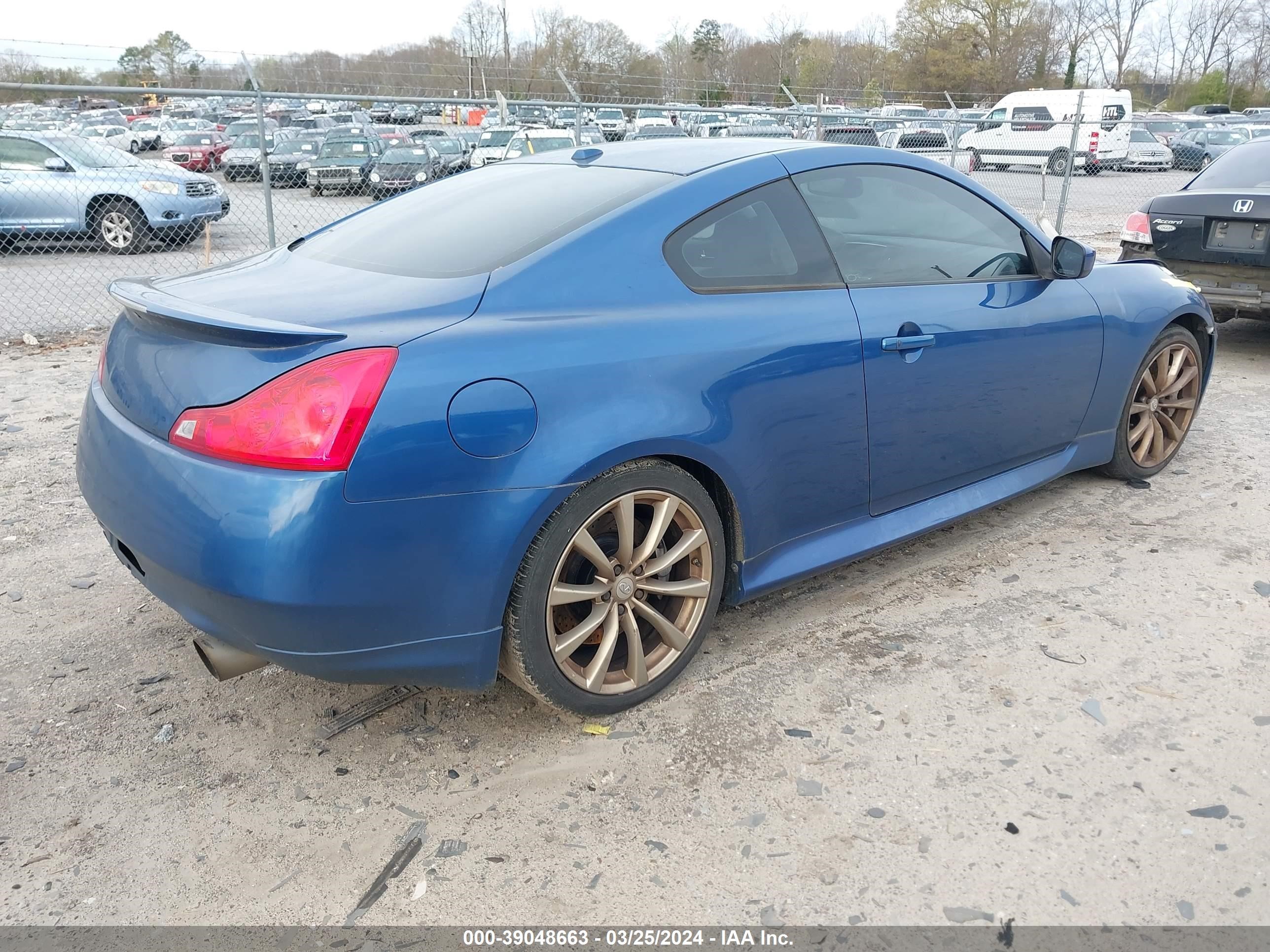 Photo 4 VIN: JNKCV64E98M107476 - INFINITI G 