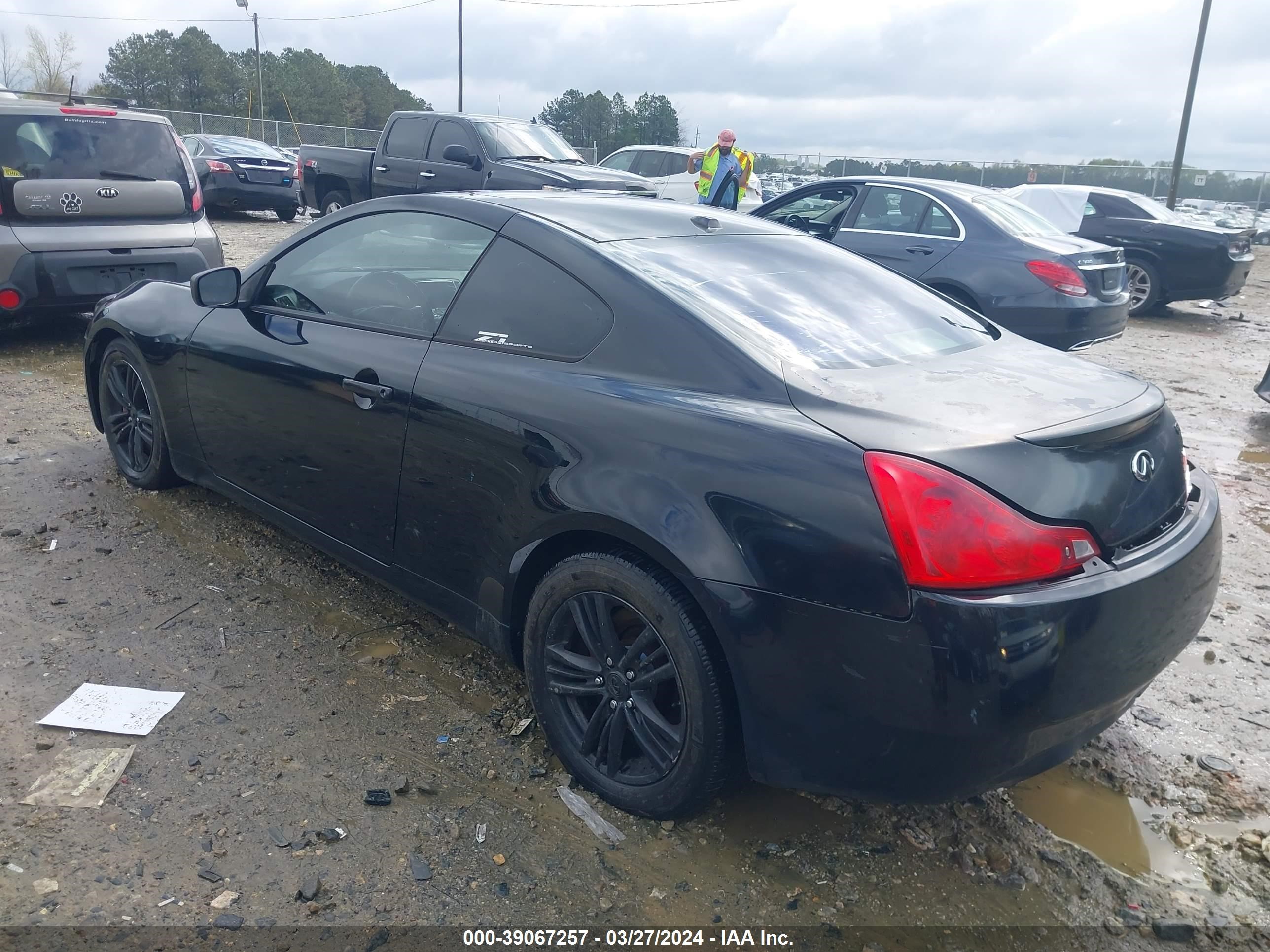 Photo 2 VIN: JNKCV64E99M606358 - INFINITI G 