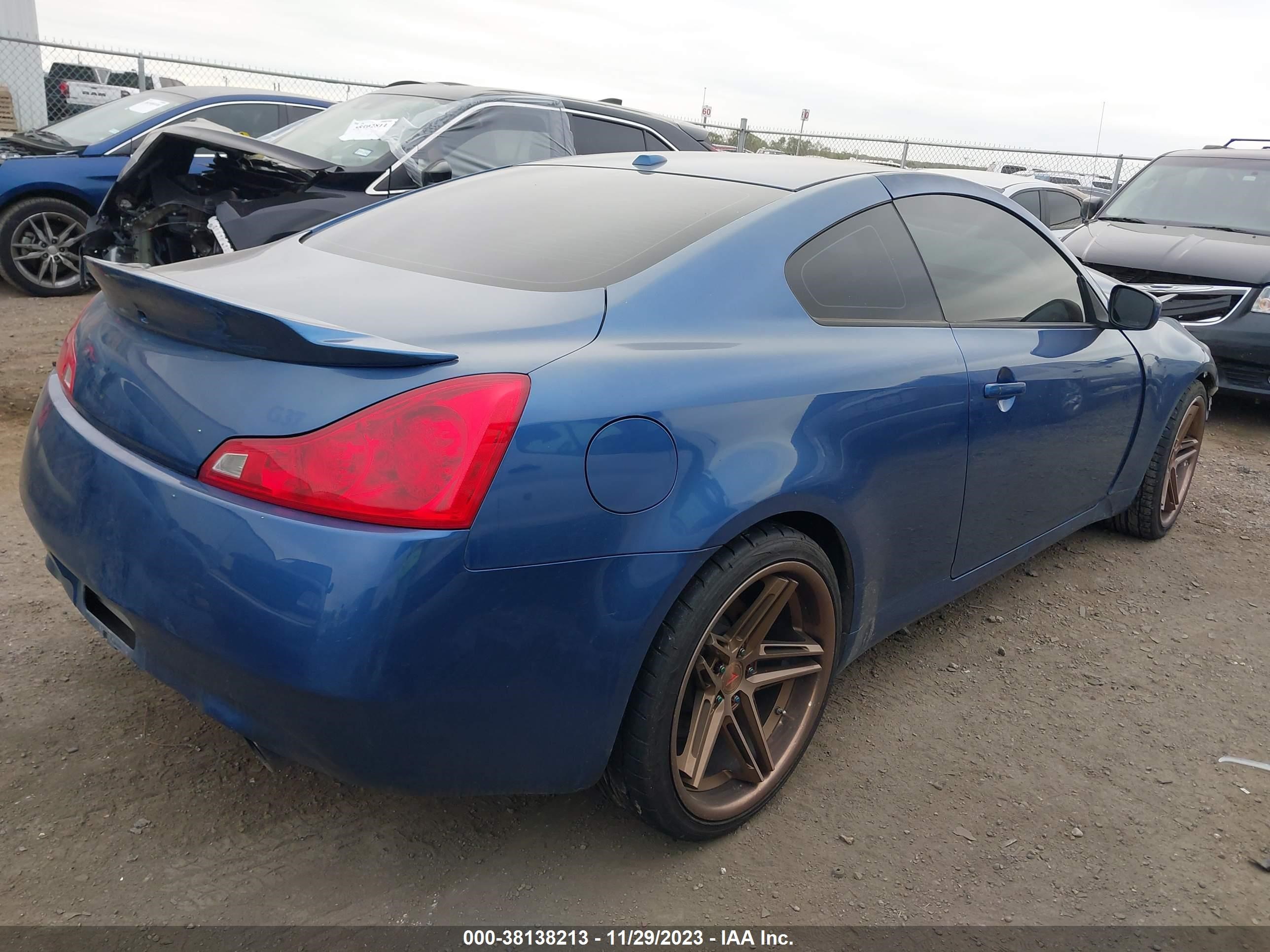 Photo 3 VIN: JNKCV64EX8M114176 - INFINITI G 