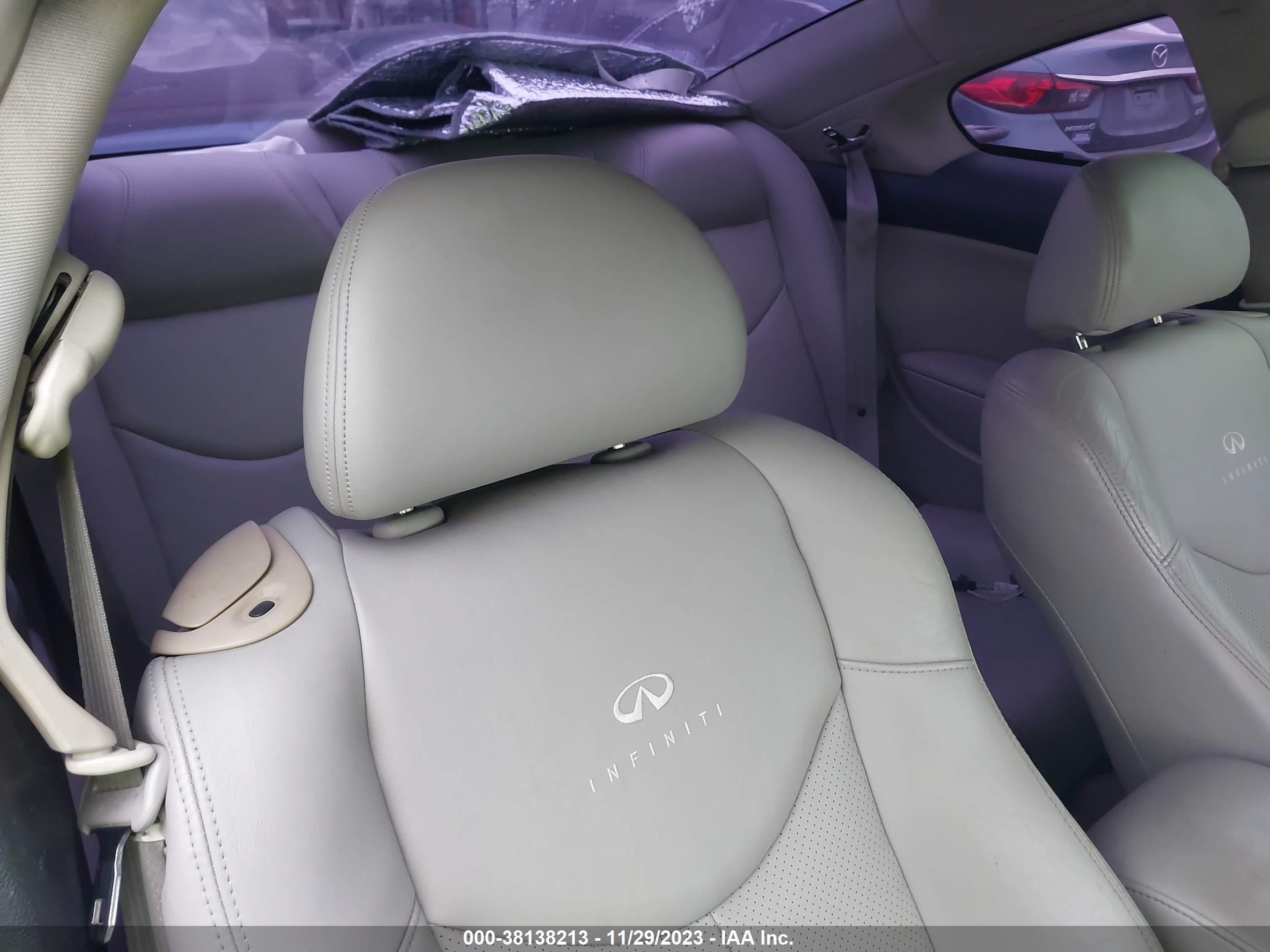 Photo 7 VIN: JNKCV64EX8M114176 - INFINITI G 