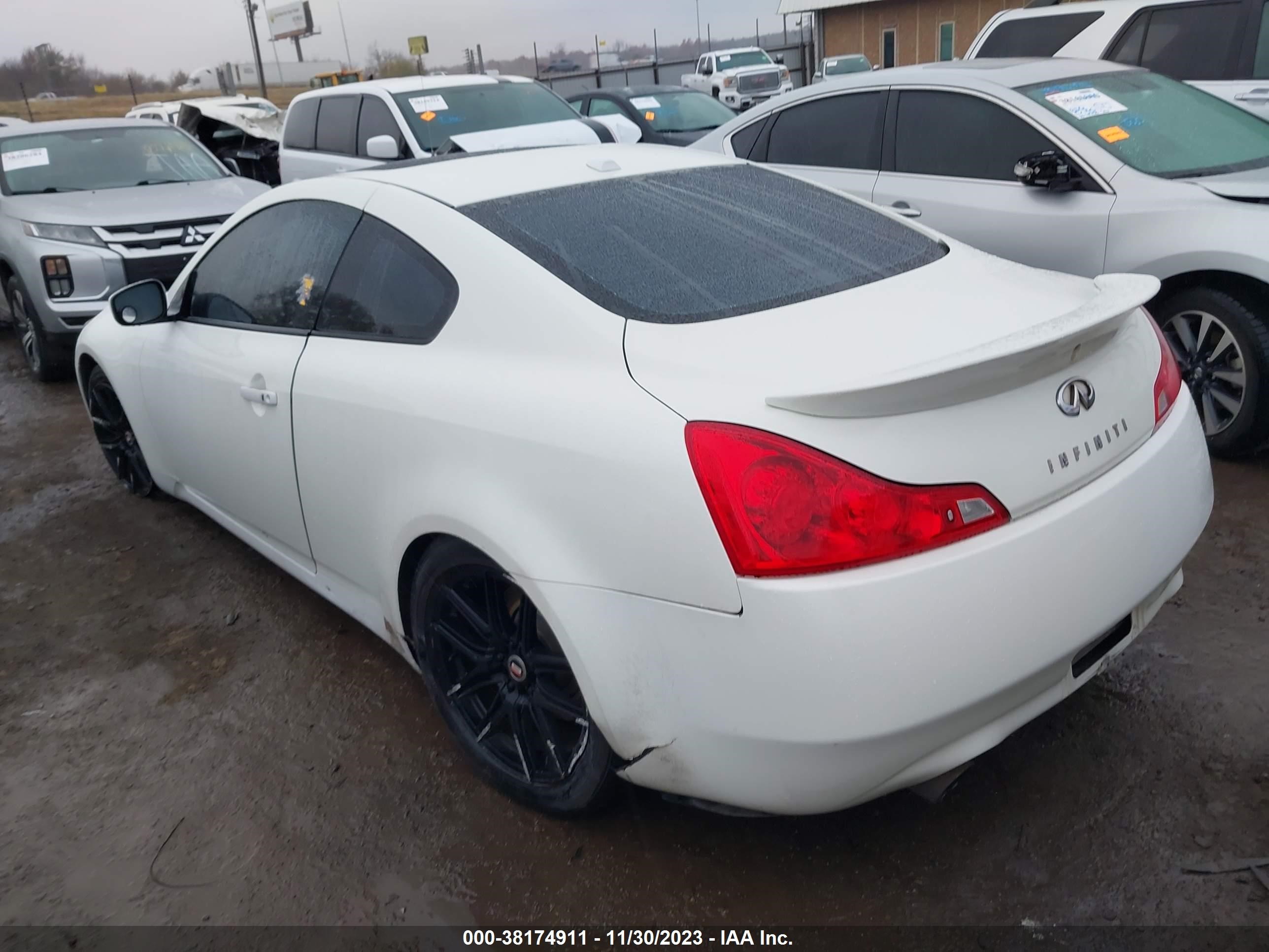 Photo 2 VIN: JNKCV64EX8M115036 - INFINITI G 