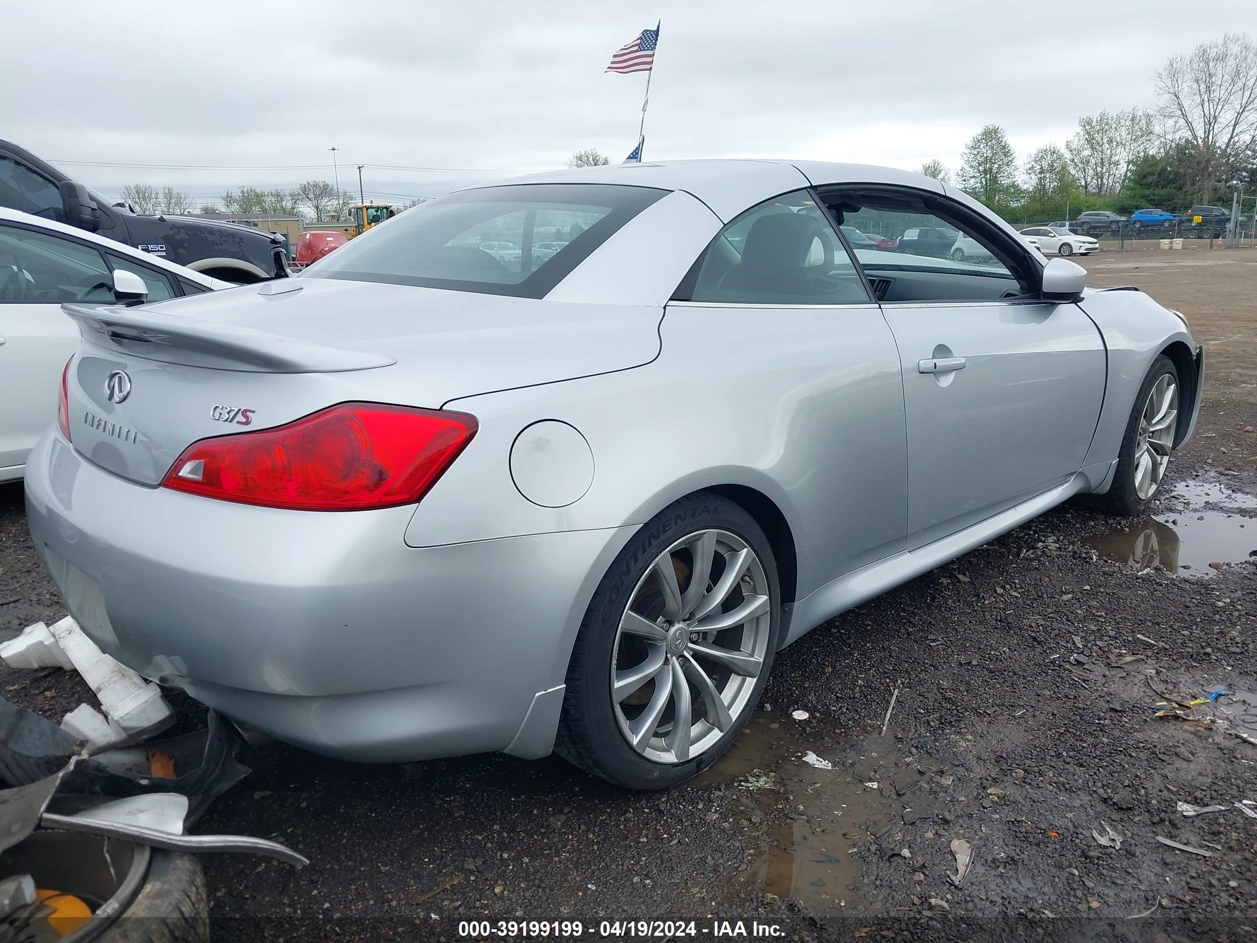 Photo 3 VIN: JNKCV66E89M720767 - INFINITI G 