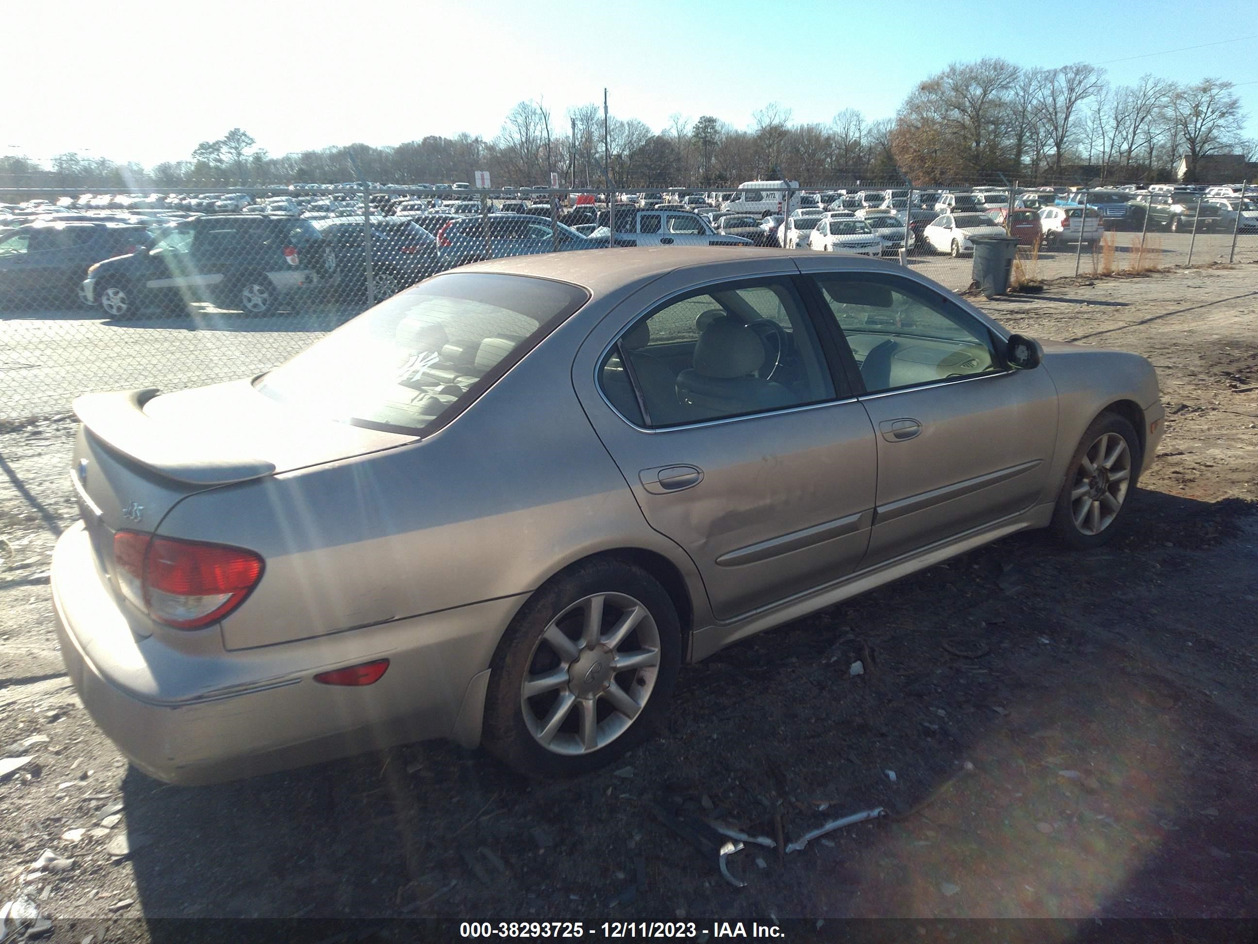 Photo 3 VIN: JNKDA31A22T012190 - INFINITI I 