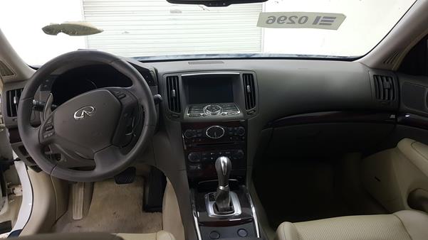 Photo 13 VIN: JNKDV6AP5EM410230 - INFINITI G 25 