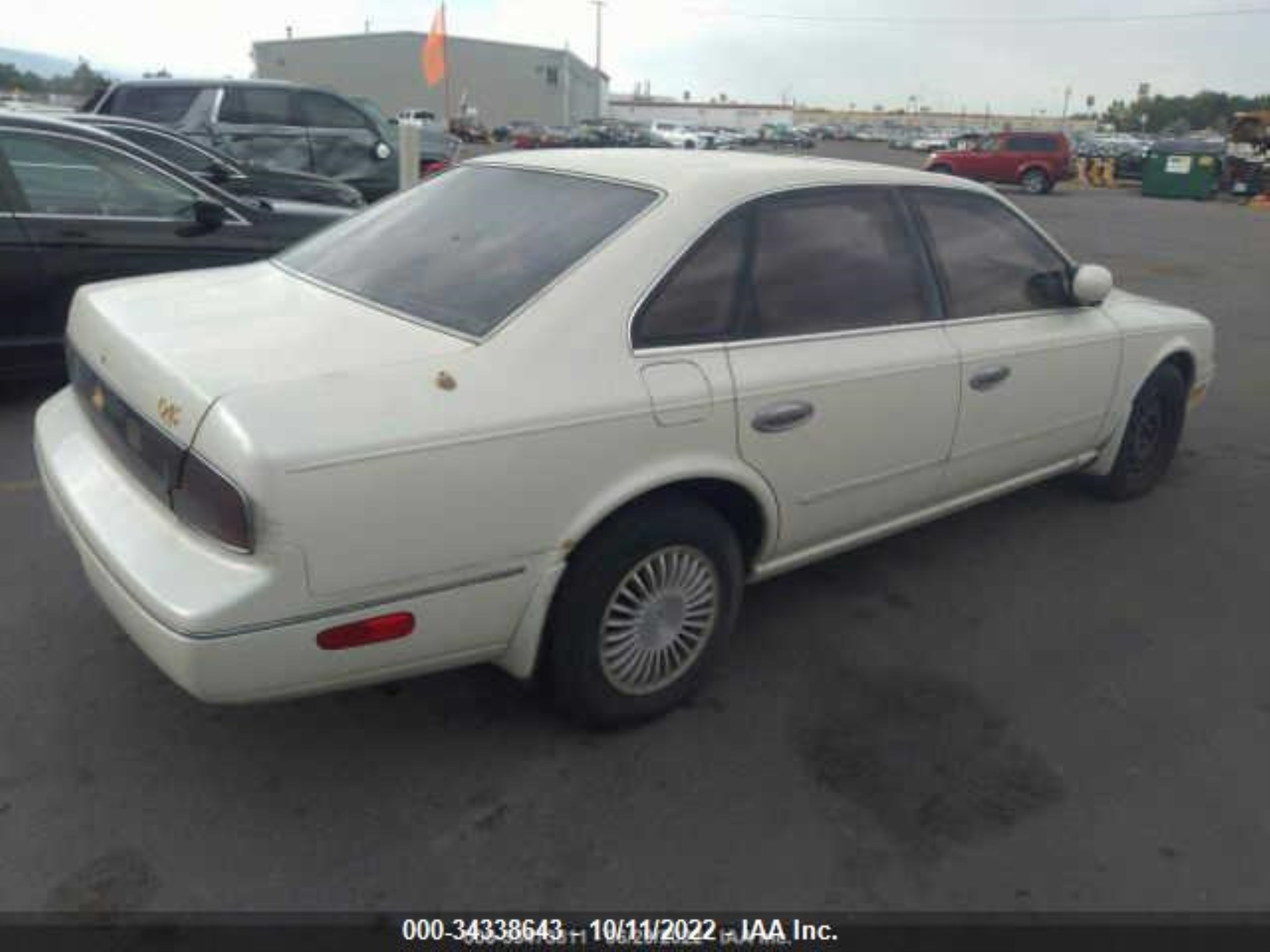 Photo 3 VIN: JNKNG01D9SM302769 - INFINITI Q45 