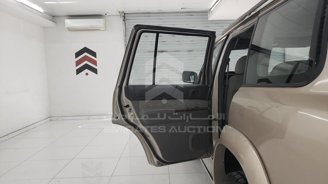 Photo 11 VIN: JNLTBSY61Z0404210 - NISSAN PATROL 