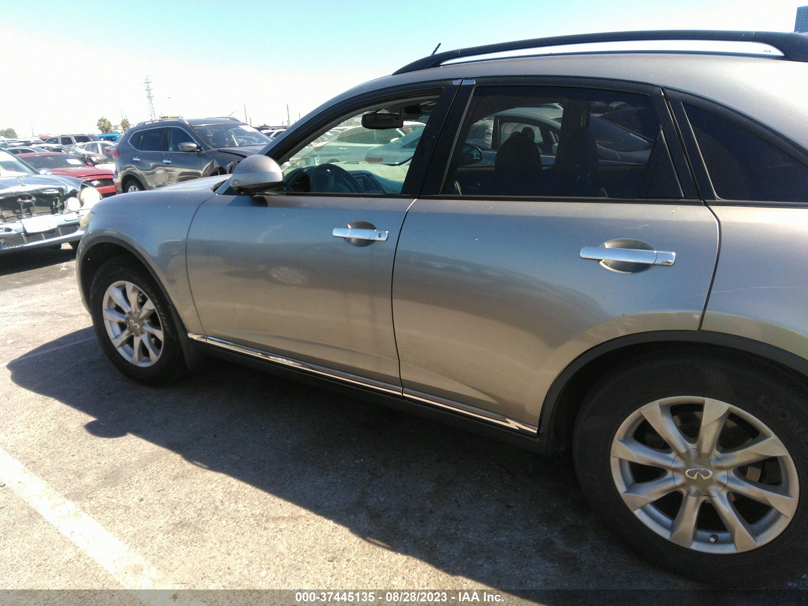 Photo 12 VIN: JNRAS08U06X101514 - INFINITI FX 