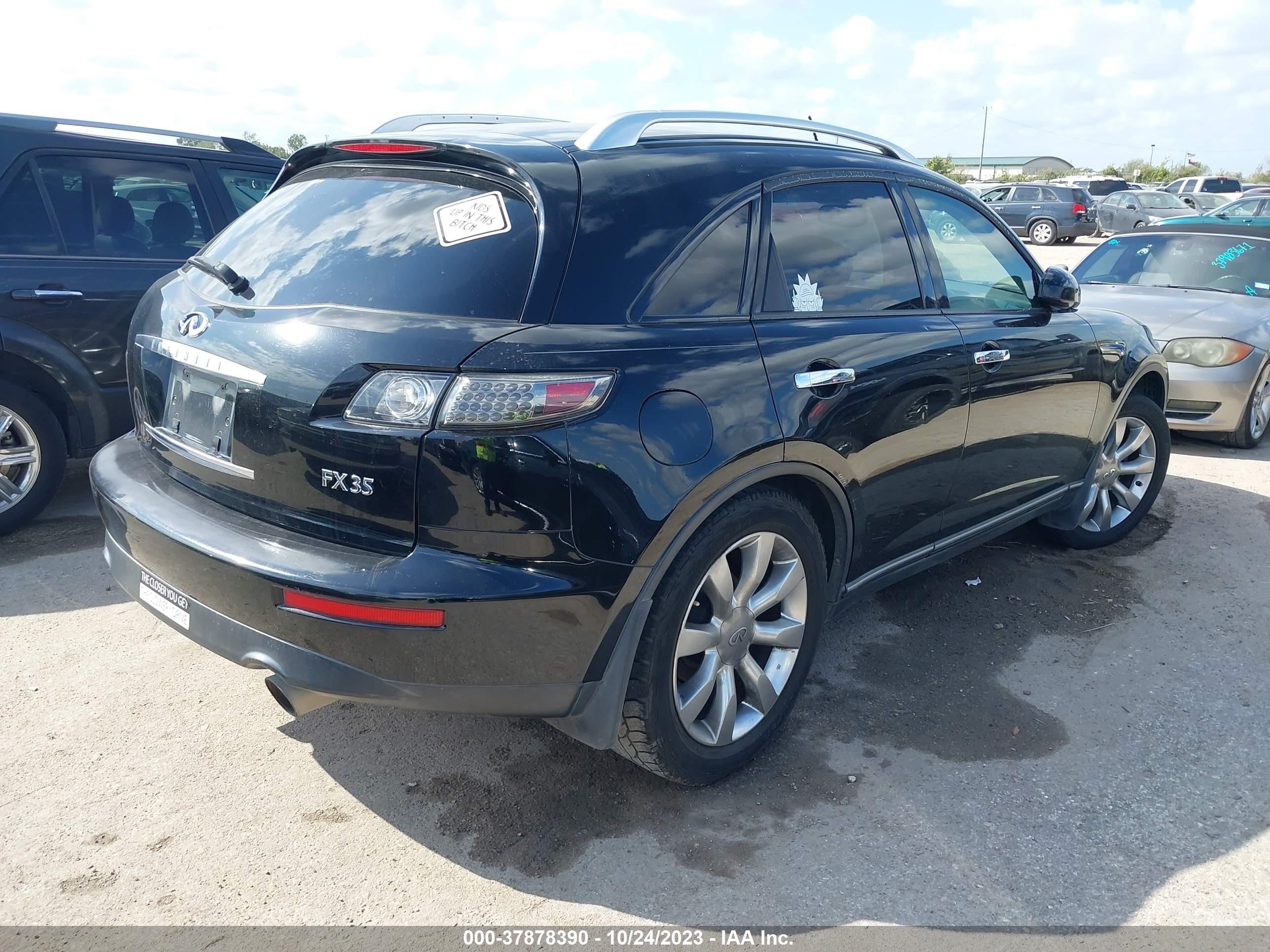 Photo 3 VIN: JNRAS08U45X103197 - INFINITI FX 