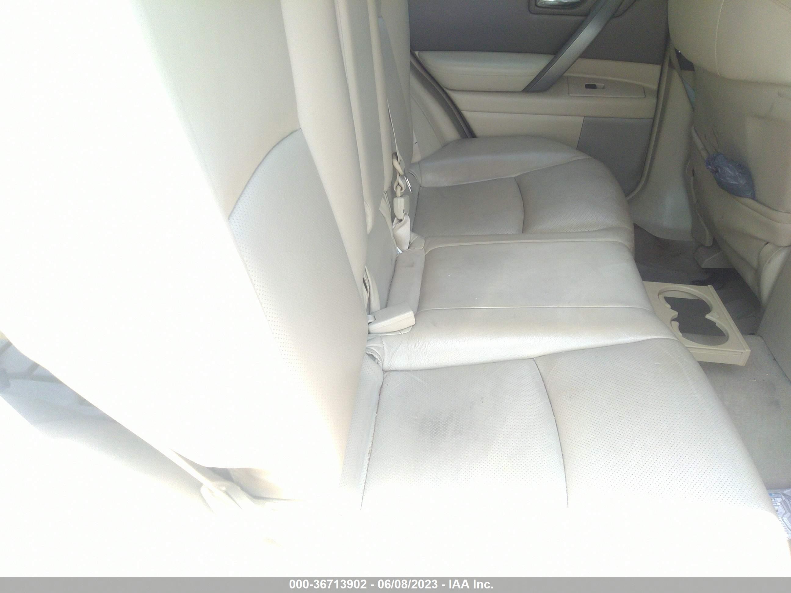 Photo 7 VIN: JNRAS08W08X201911 - INFINITI FX 