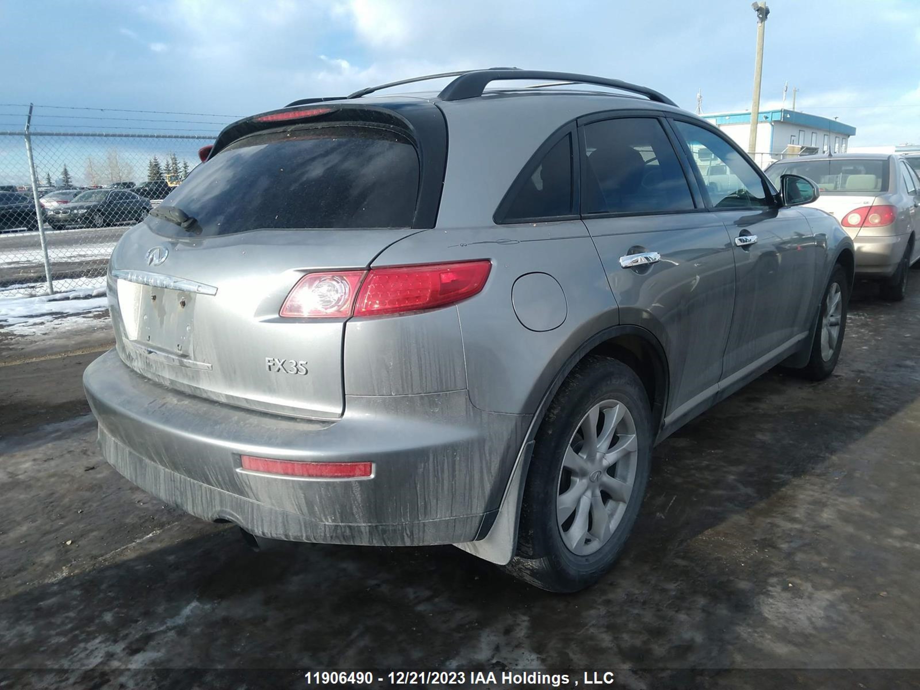 Photo 3 VIN: JNRAS08W36X210325 - INFINITI FX 