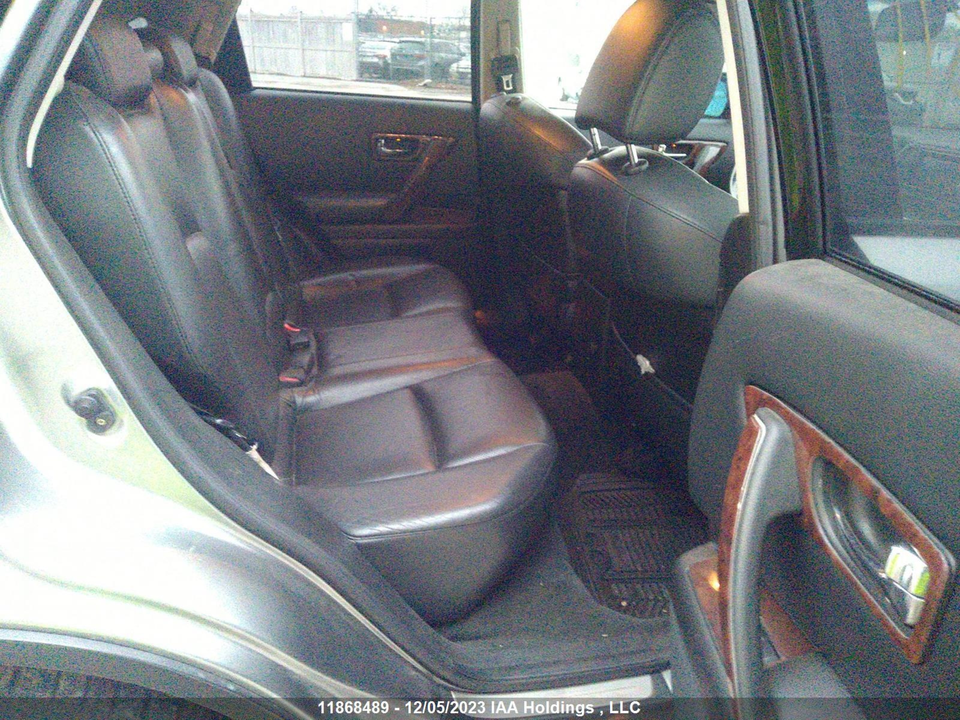 Photo 7 VIN: JNRAS08W47X208326 - INFINITI FX 