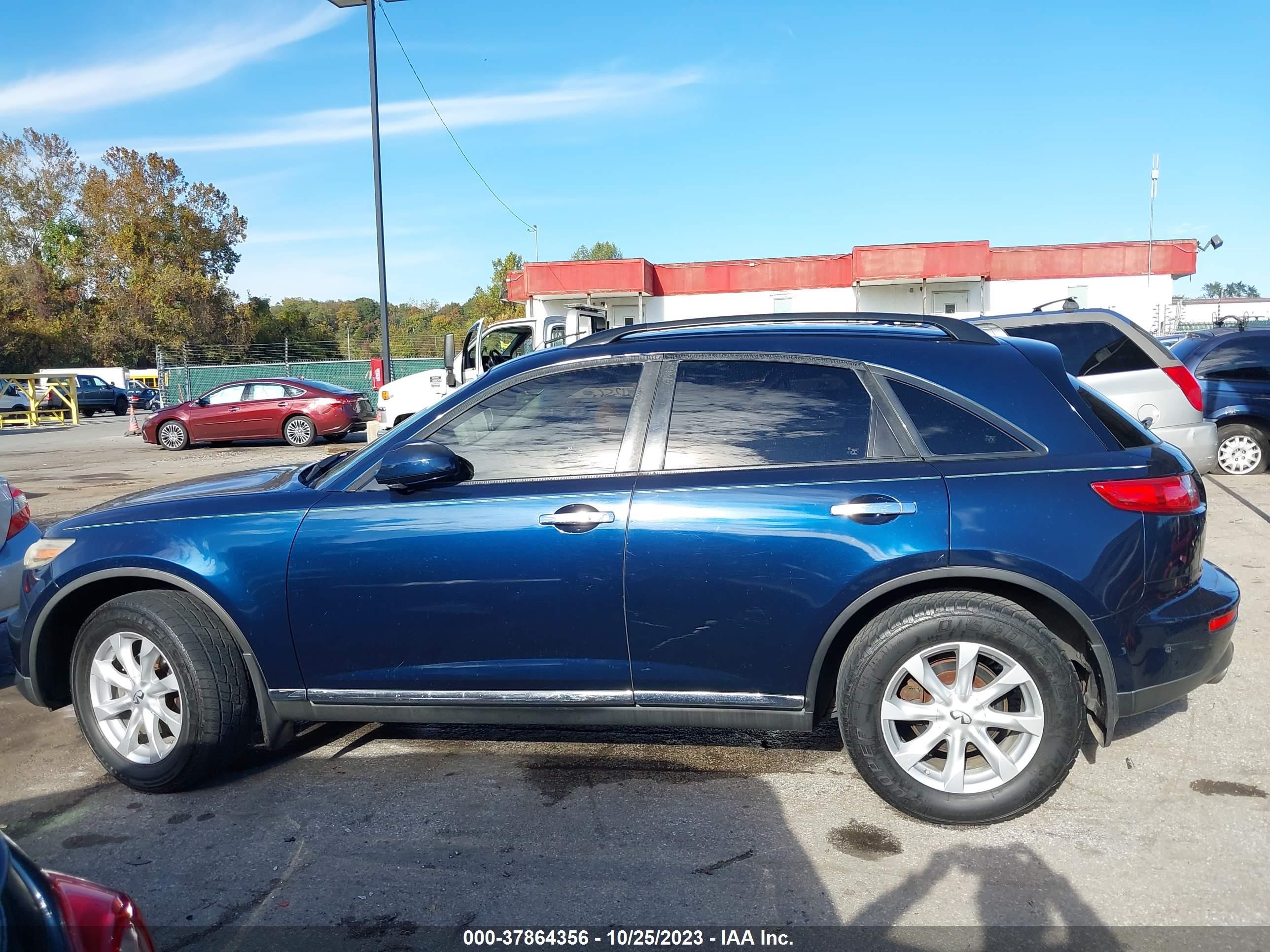 Photo 13 VIN: JNRAS08W76X207184 - INFINITI FX 