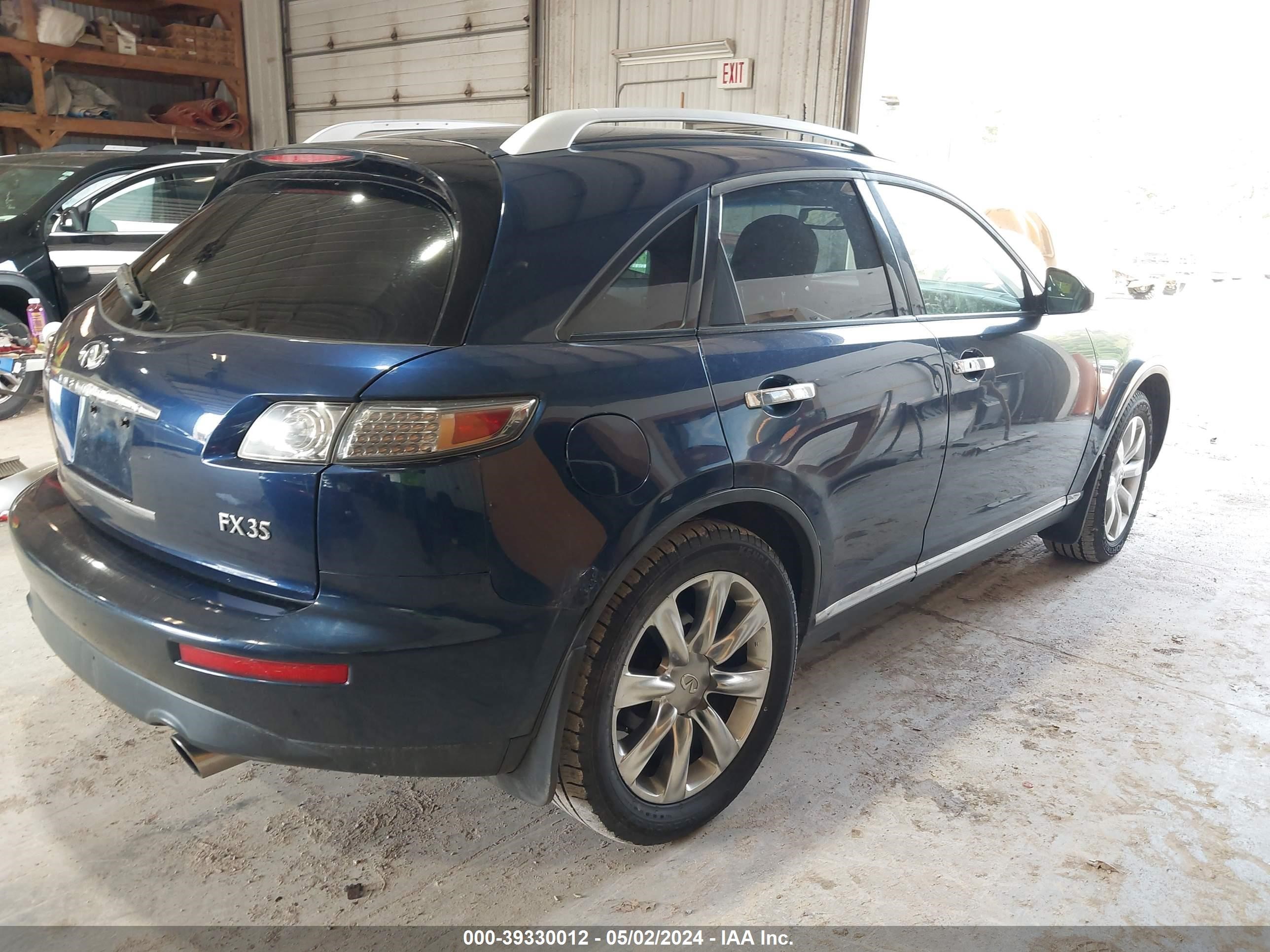 Photo 3 VIN: JNRAS08W86X205136 - INFINITI FX 