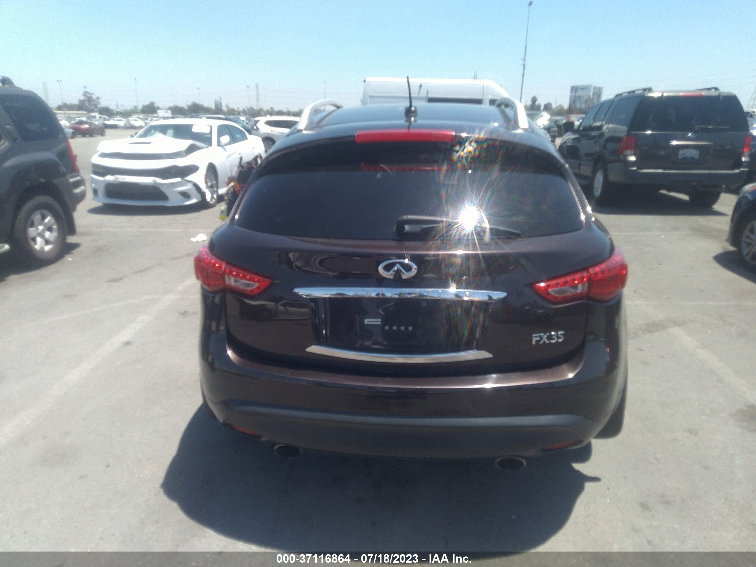 Photo 16 VIN: JNRAS18U99M101832 - INFINITI FX 