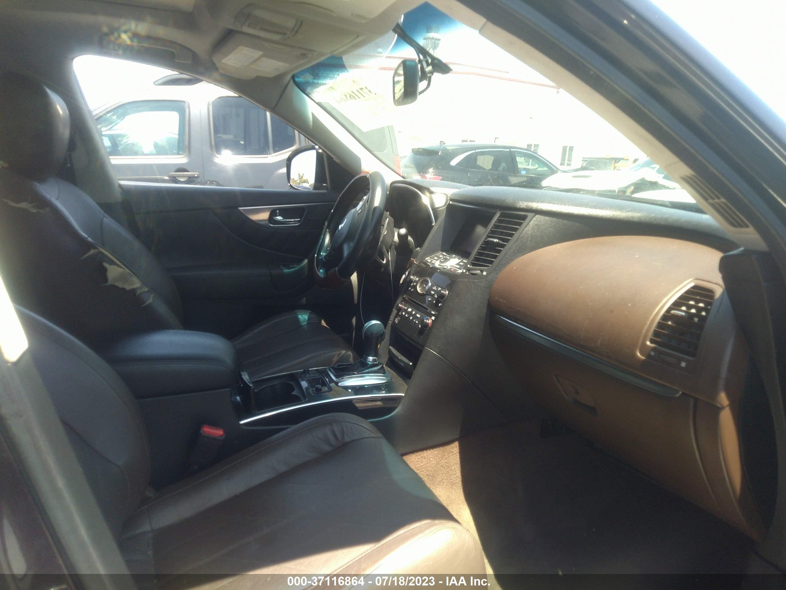 Photo 4 VIN: JNRAS18U99M101832 - INFINITI FX 