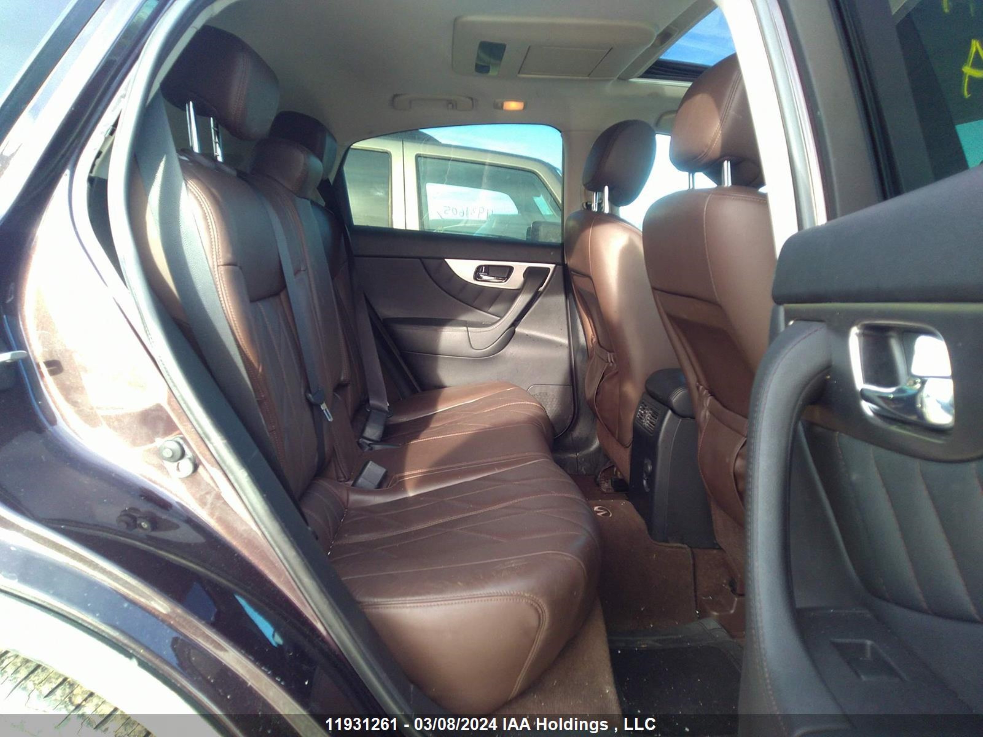 Photo 7 VIN: JNRAS18W49M156626 - INFINITI FX 