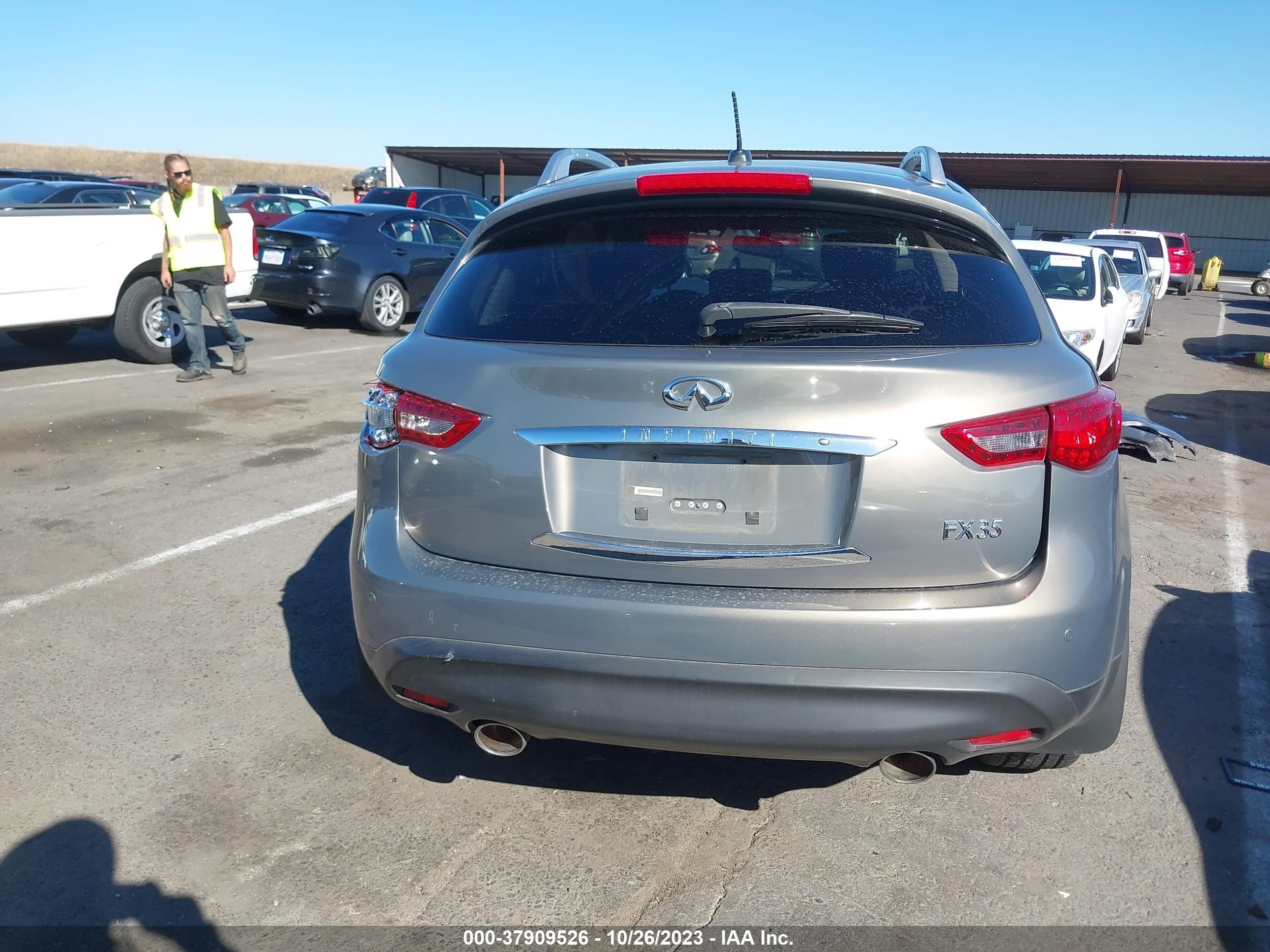 Photo 16 VIN: JNRAS18W99M152474 - INFINITI FX 