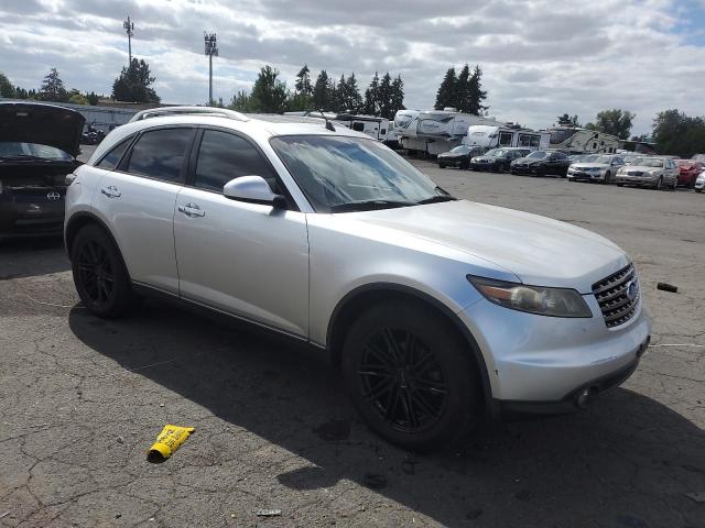 Photo 3 VIN: JNRBS08W05X401137 - INFINITI FX45 