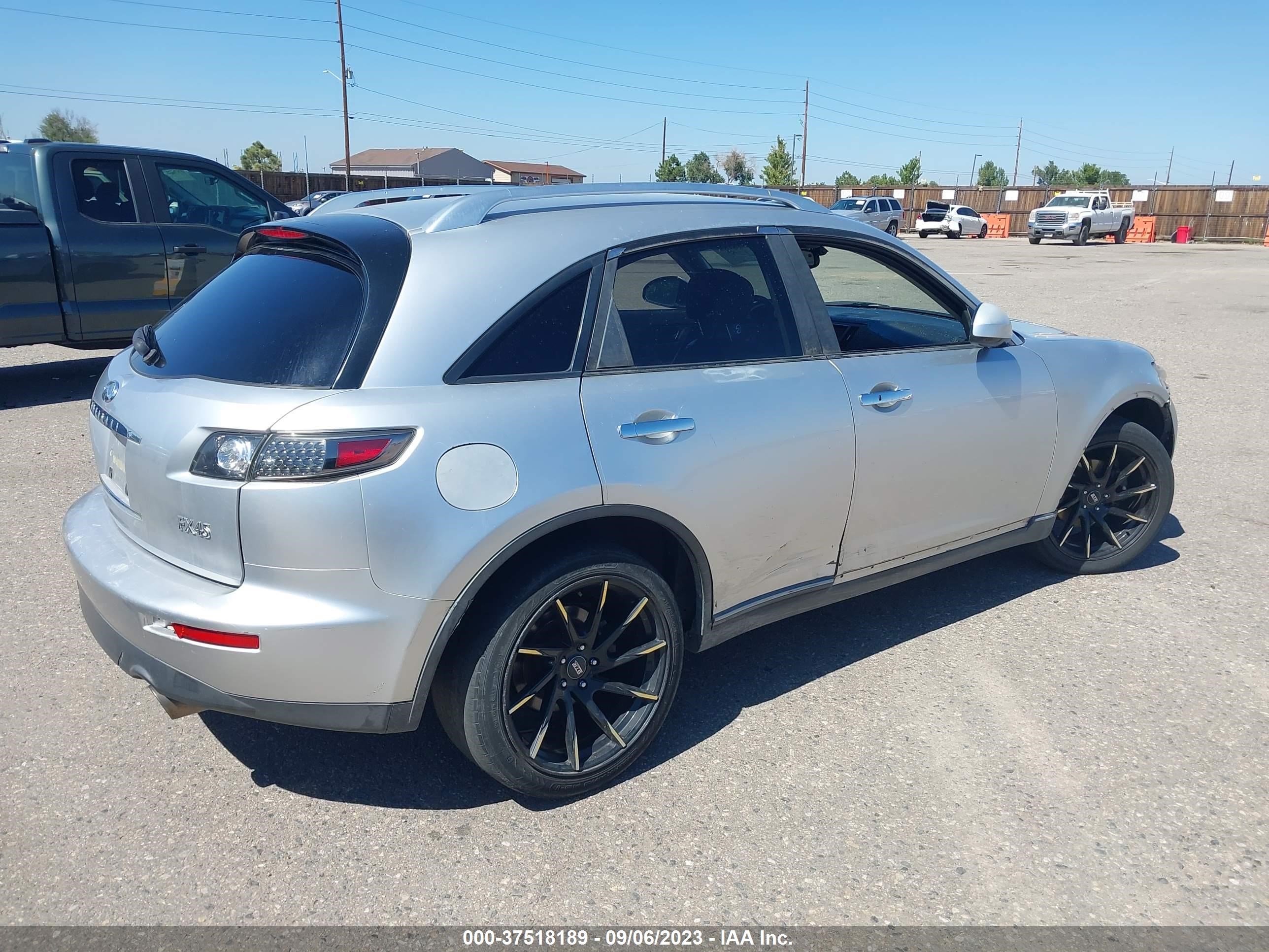 Photo 3 VIN: JNRBS08WX5X401176 - INFINITI FX 